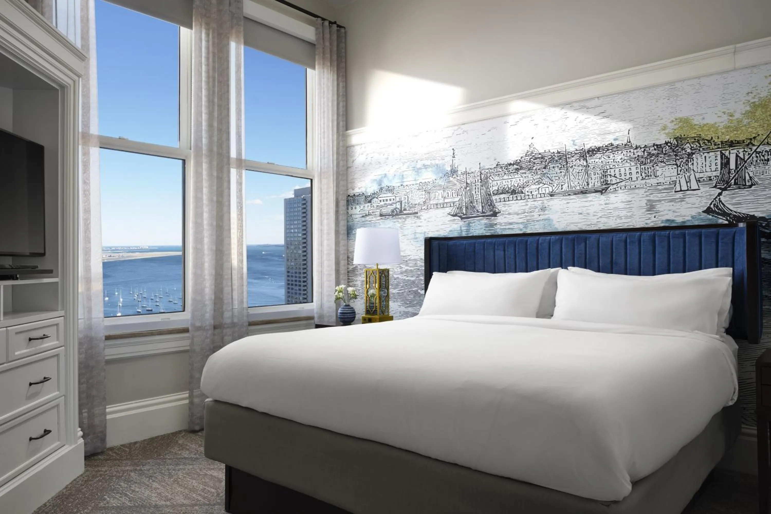 Bedroom, Bed in Marriott Vacation Club® at Custom House, Boston  