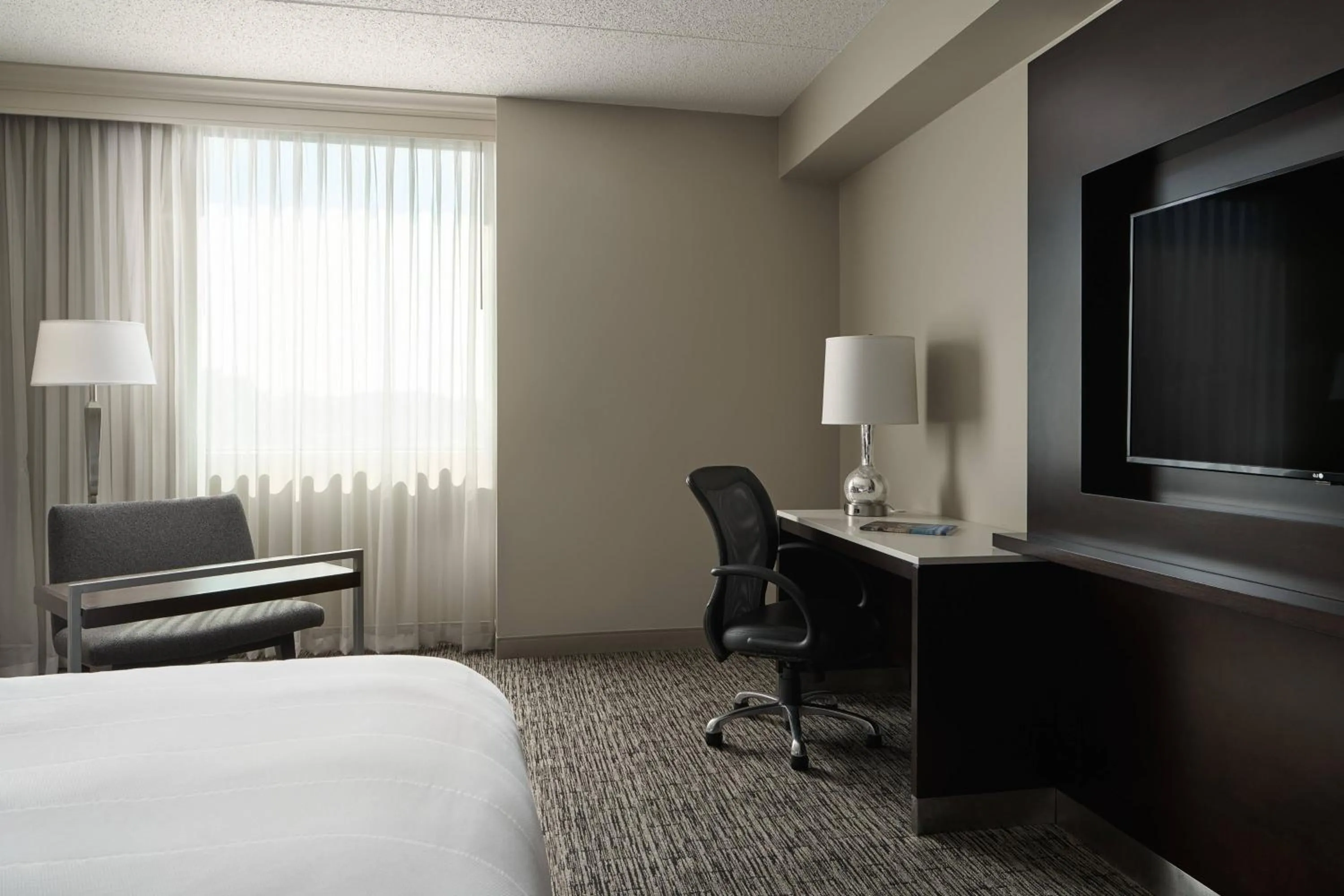 Bed in Austin Marriott North