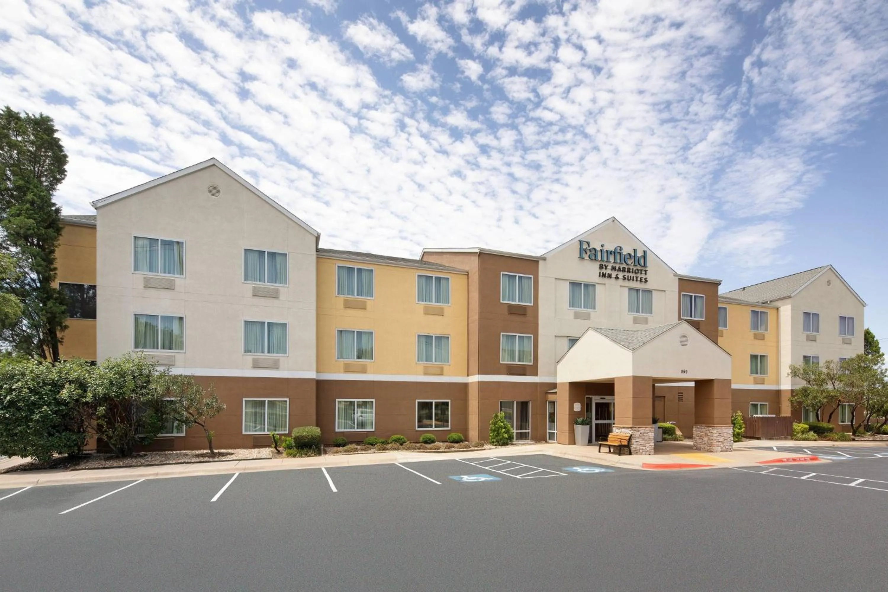 Property building in Fairfield Inn & Suites Austin University Area