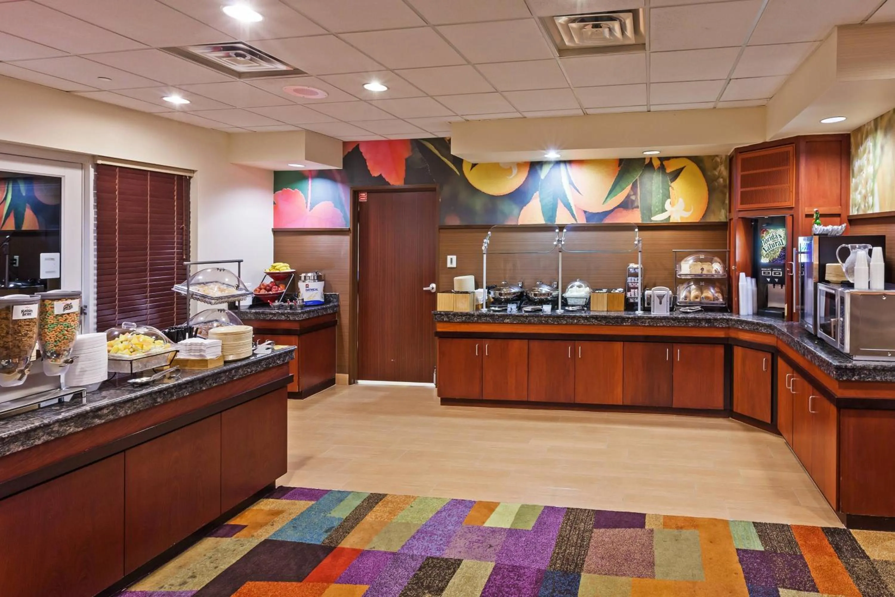 Breakfast in Fairfield Inn and Suites by Marriott Austin Northwest/The Domain Area