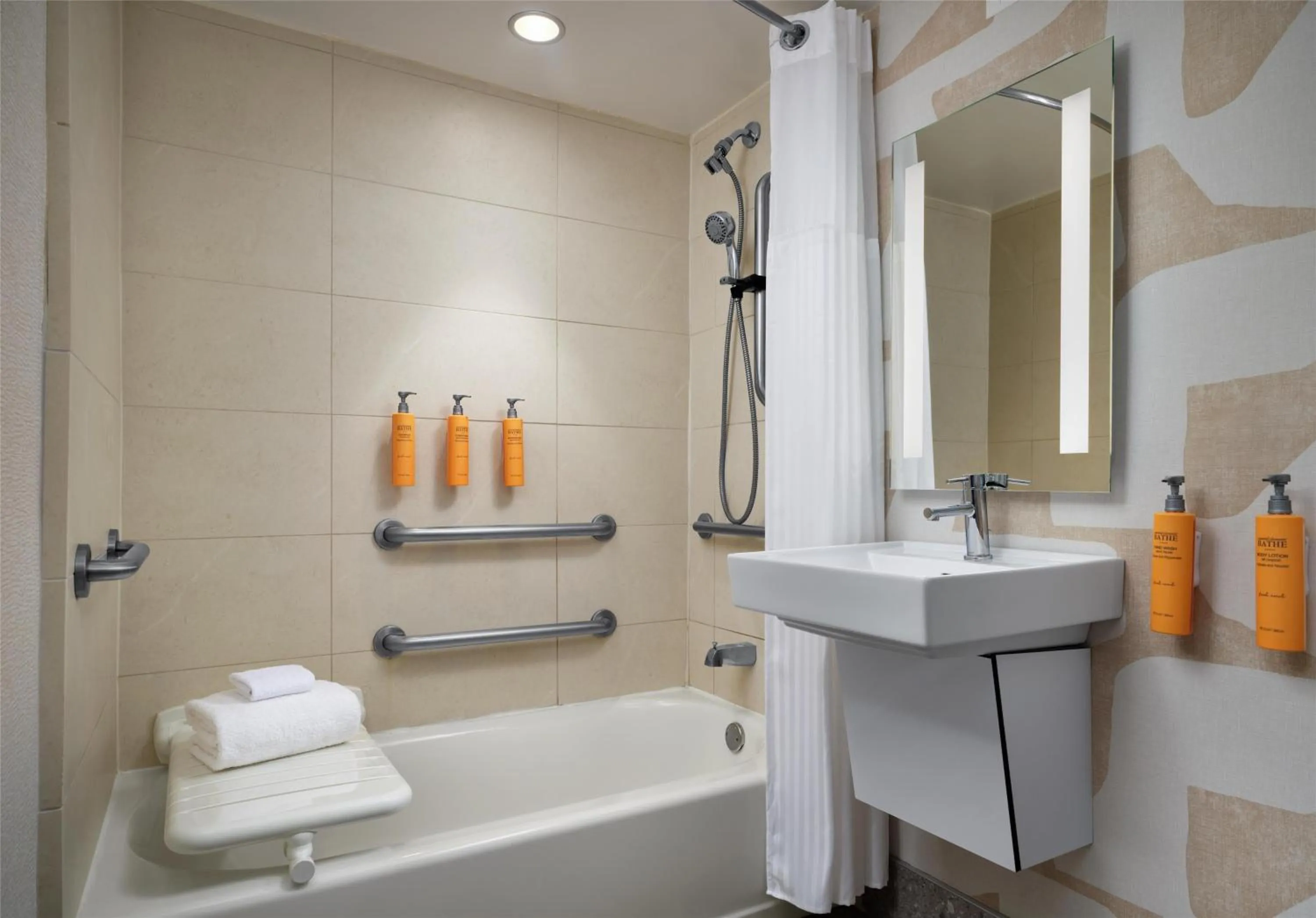 Bathroom in Sonesta ES Suites Chicago Downtown Magnificent Mile Medical