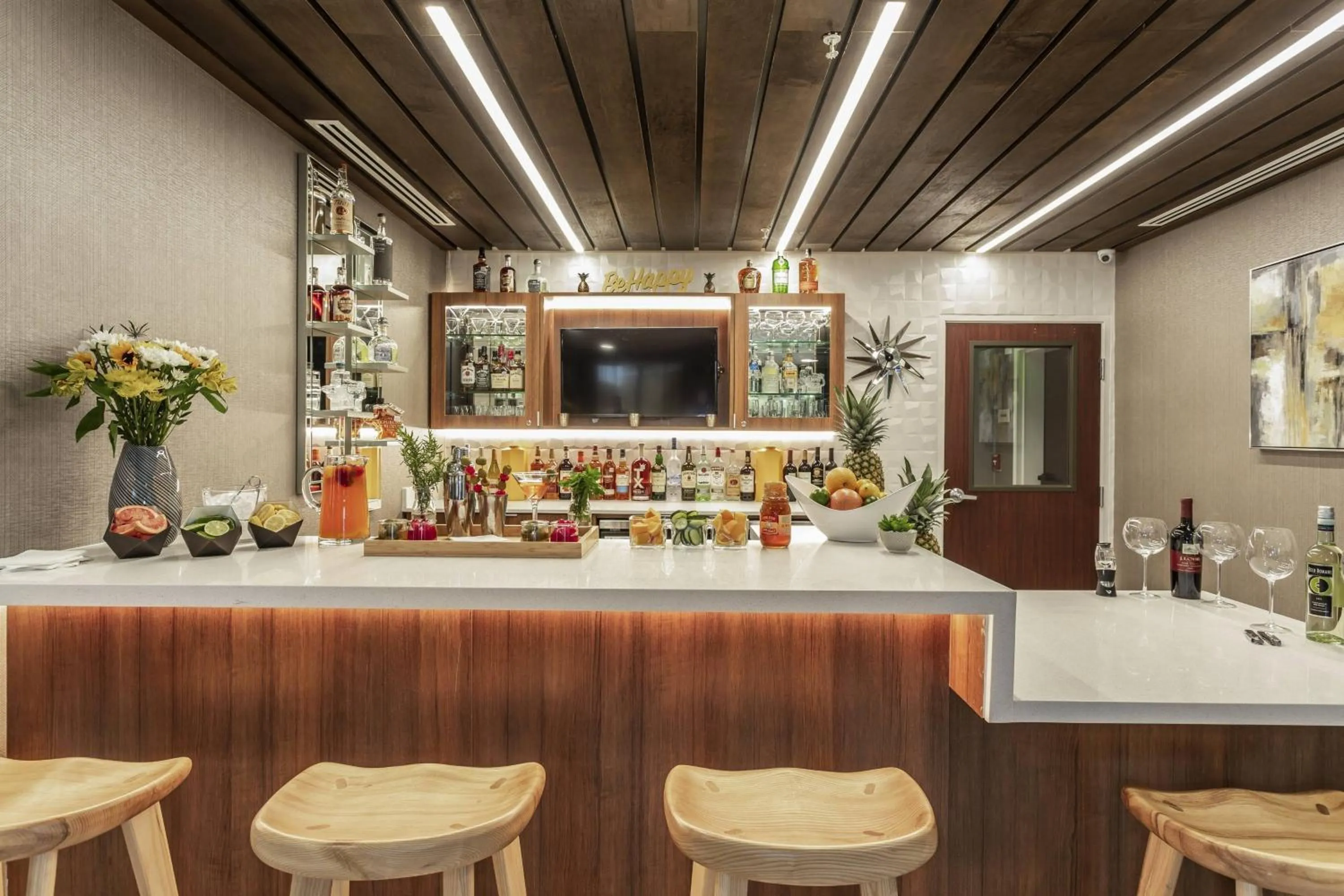 Lounge or bar in SpringHill Suites by Marriott Austin The Domain Area