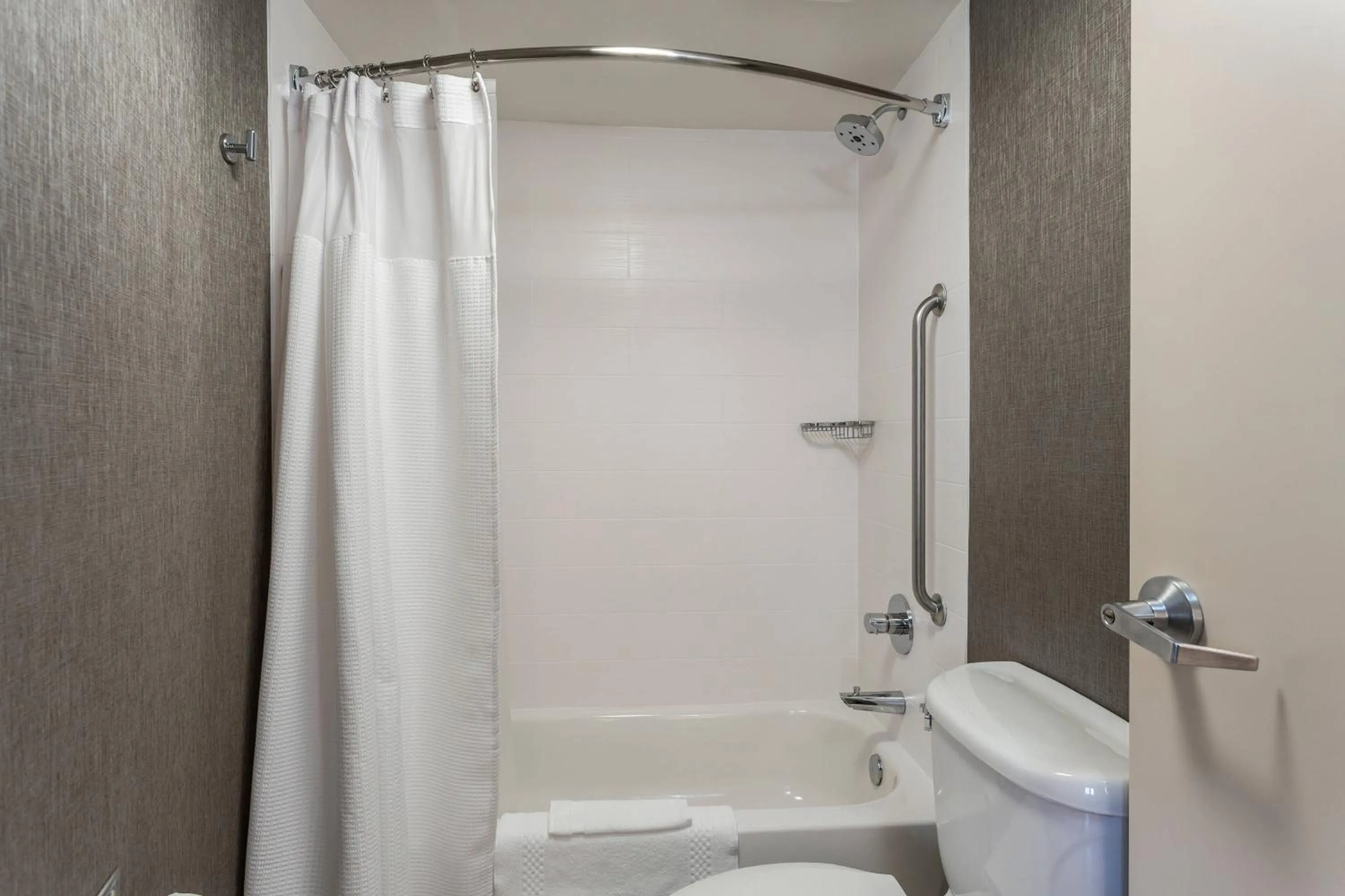 Bathroom in SpringHill Suites by Marriott Austin The Domain Area