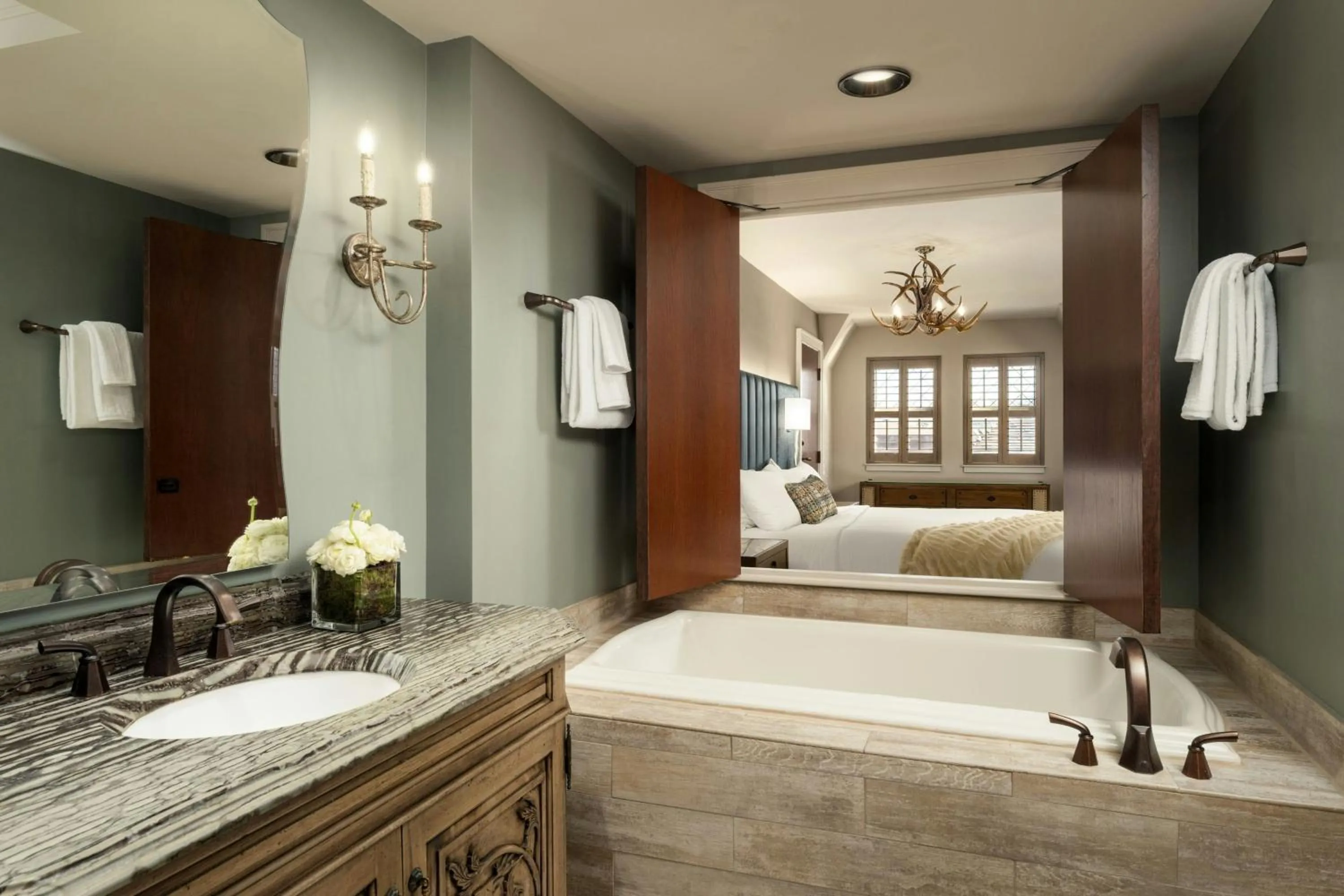 Bathroom, Bed in Grand Bohemian Lodge Asheville, Autograph Collection
