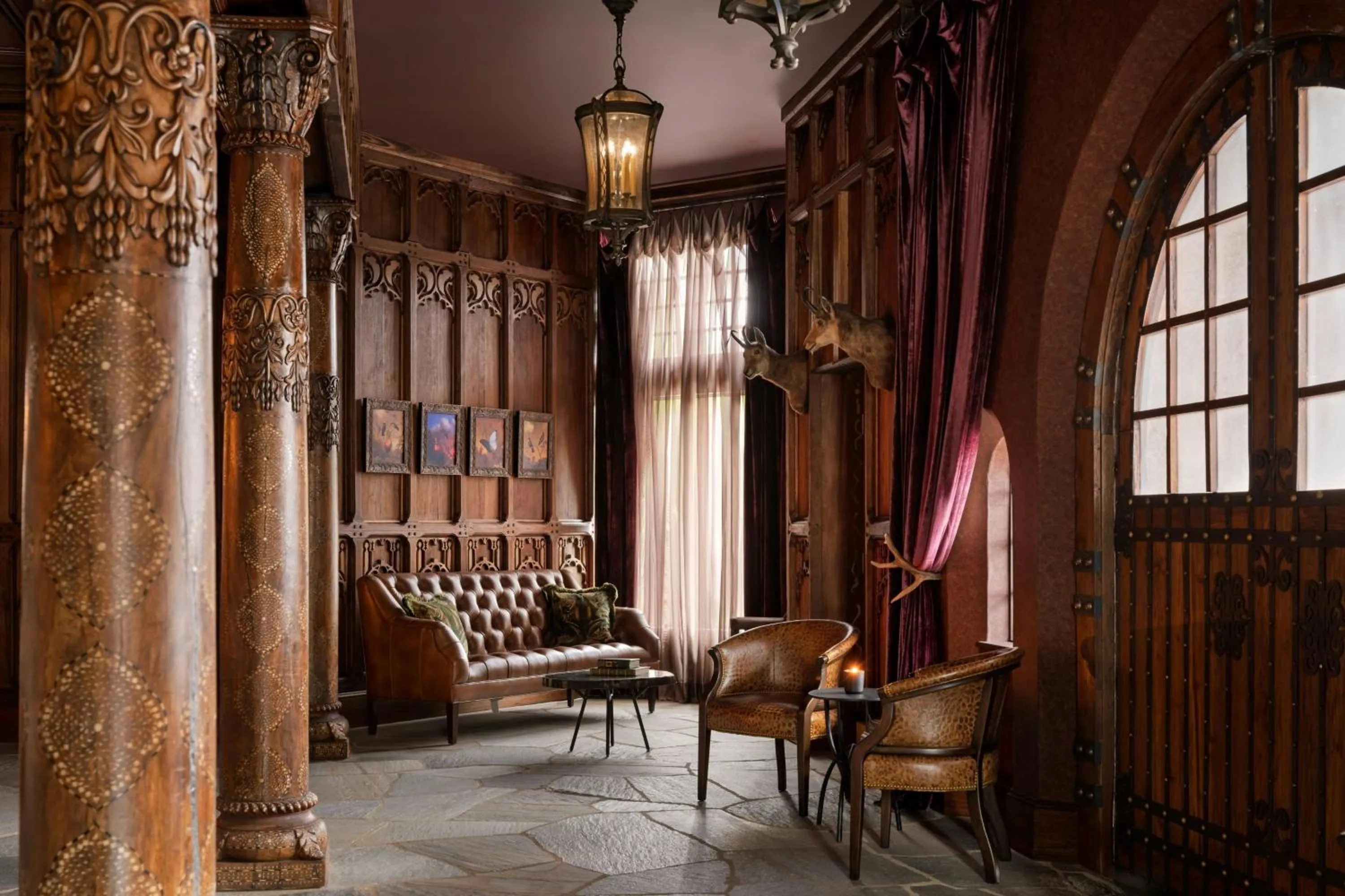 Lobby or reception in Grand Bohemian Lodge Asheville, Autograph Collection