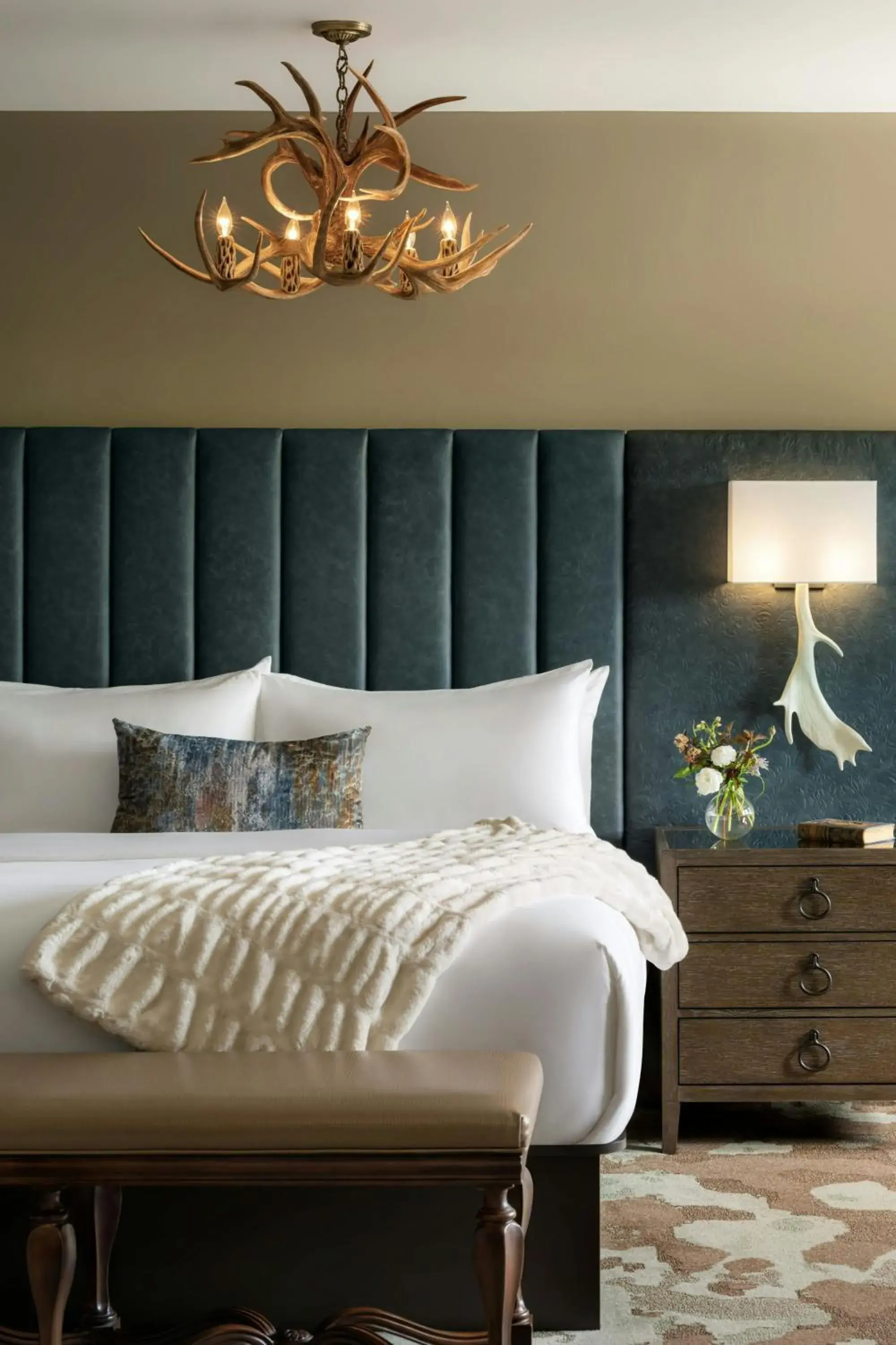 Photo of the whole room, Bed in Grand Bohemian Lodge Asheville, Autograph Collection Photo of the whole room, Bed in Grand Bohemian Lodge Asheville, Autograph Collection