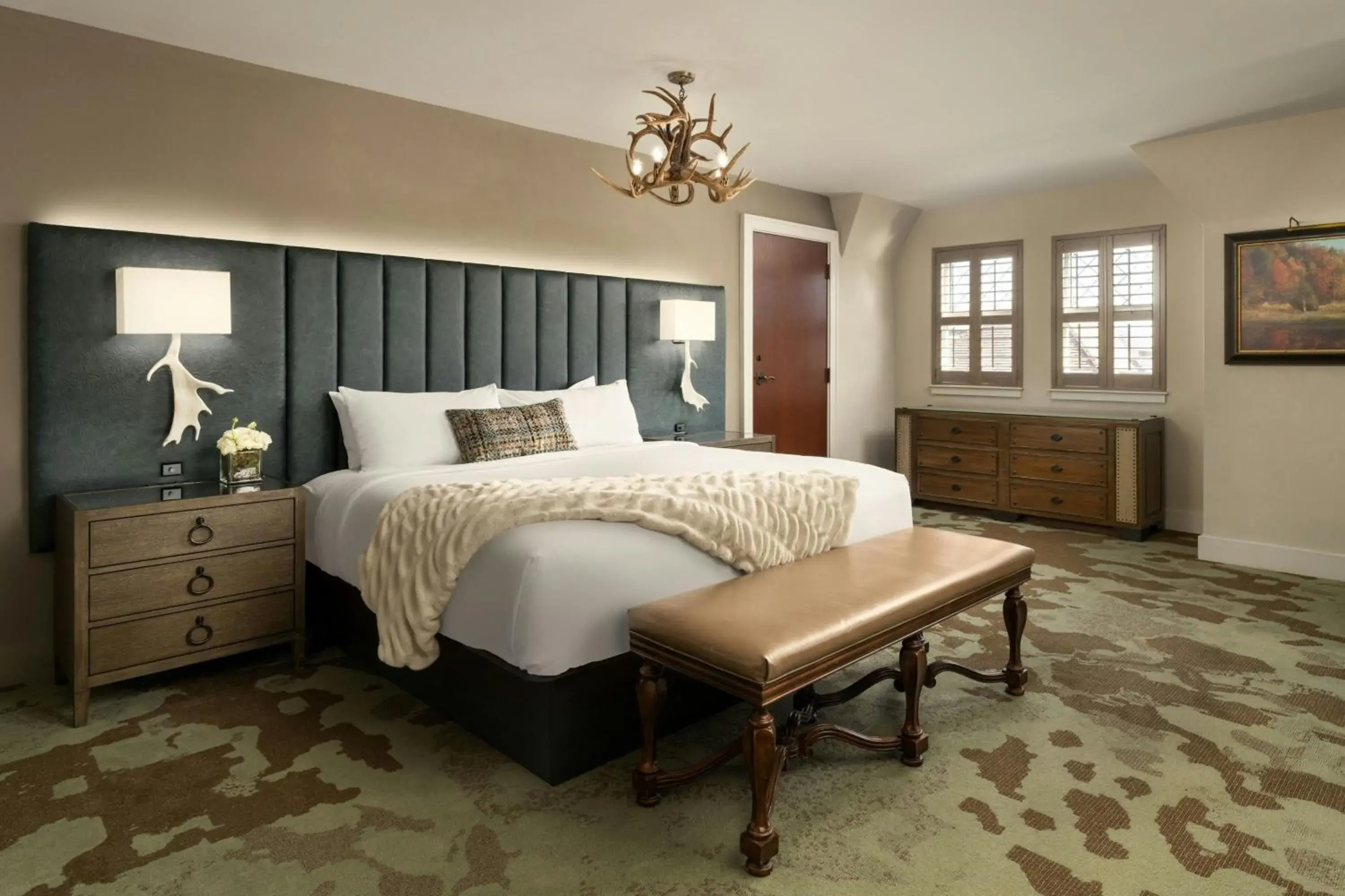 Photo of the whole room, Bed in Grand Bohemian Lodge Asheville, Autograph Collection Photo of the whole room, Bed in Grand Bohemian Lodge Asheville, Autograph Collection