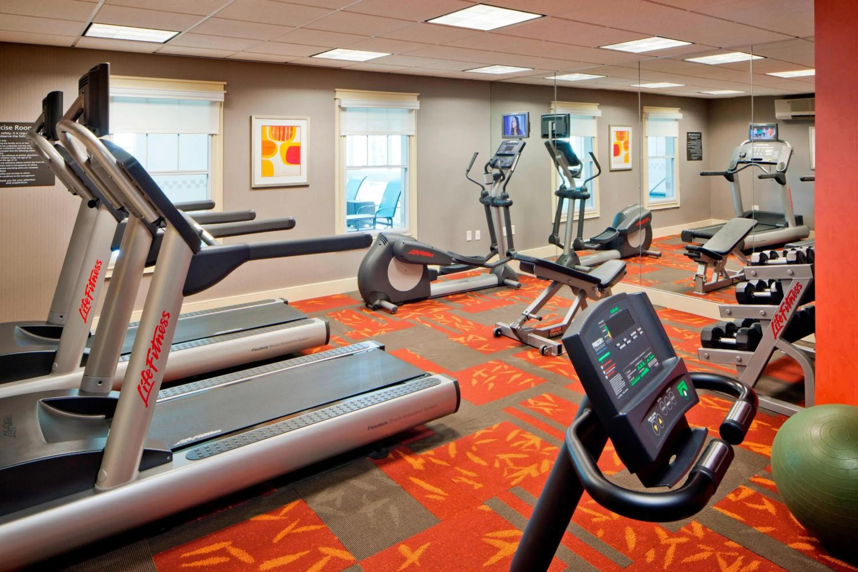 Fitness centre/facilities in Residence Inn Boston Norwood