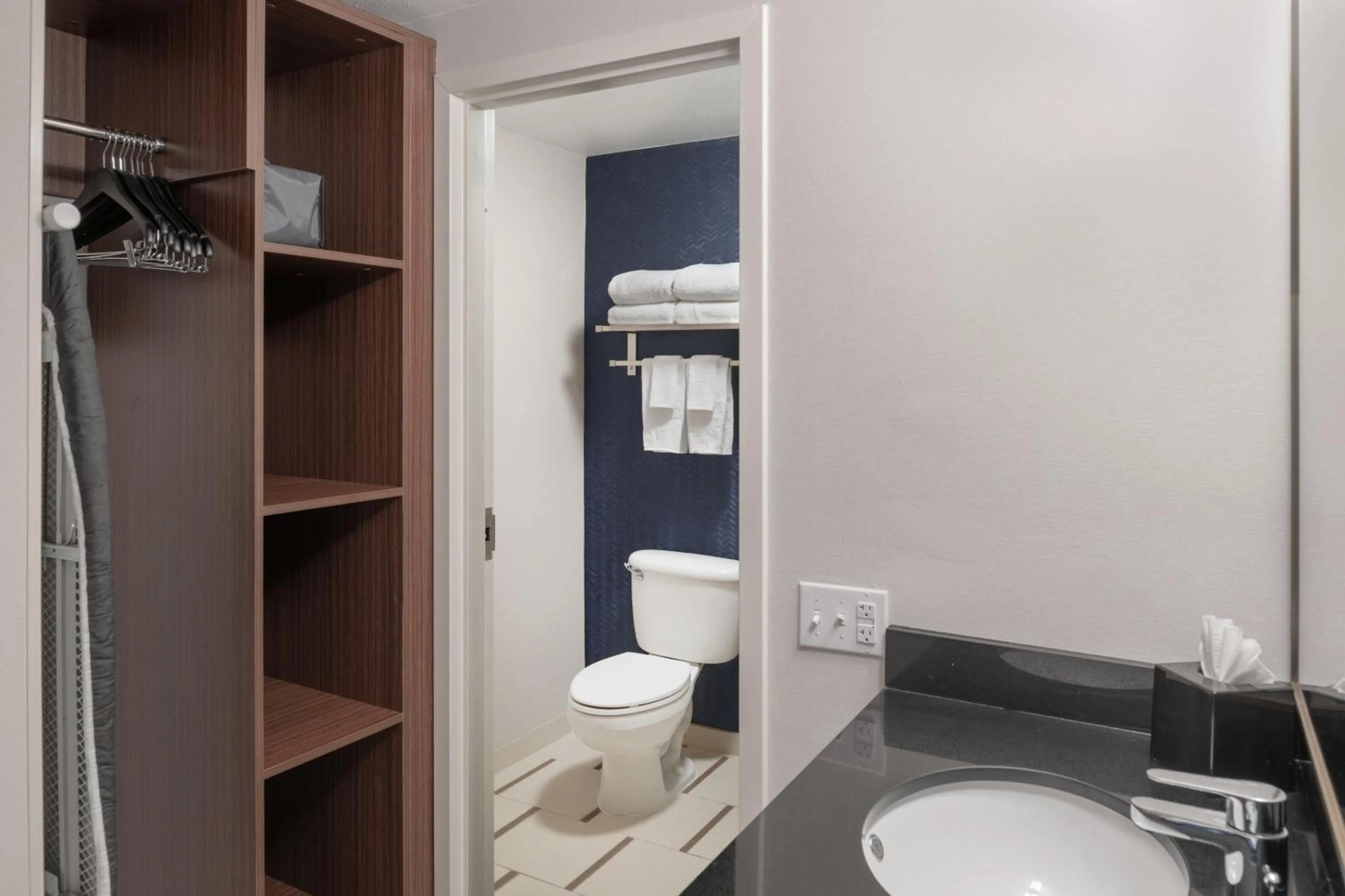 Bathroom in Fairfield Inn Boston Tewksbury/Andover