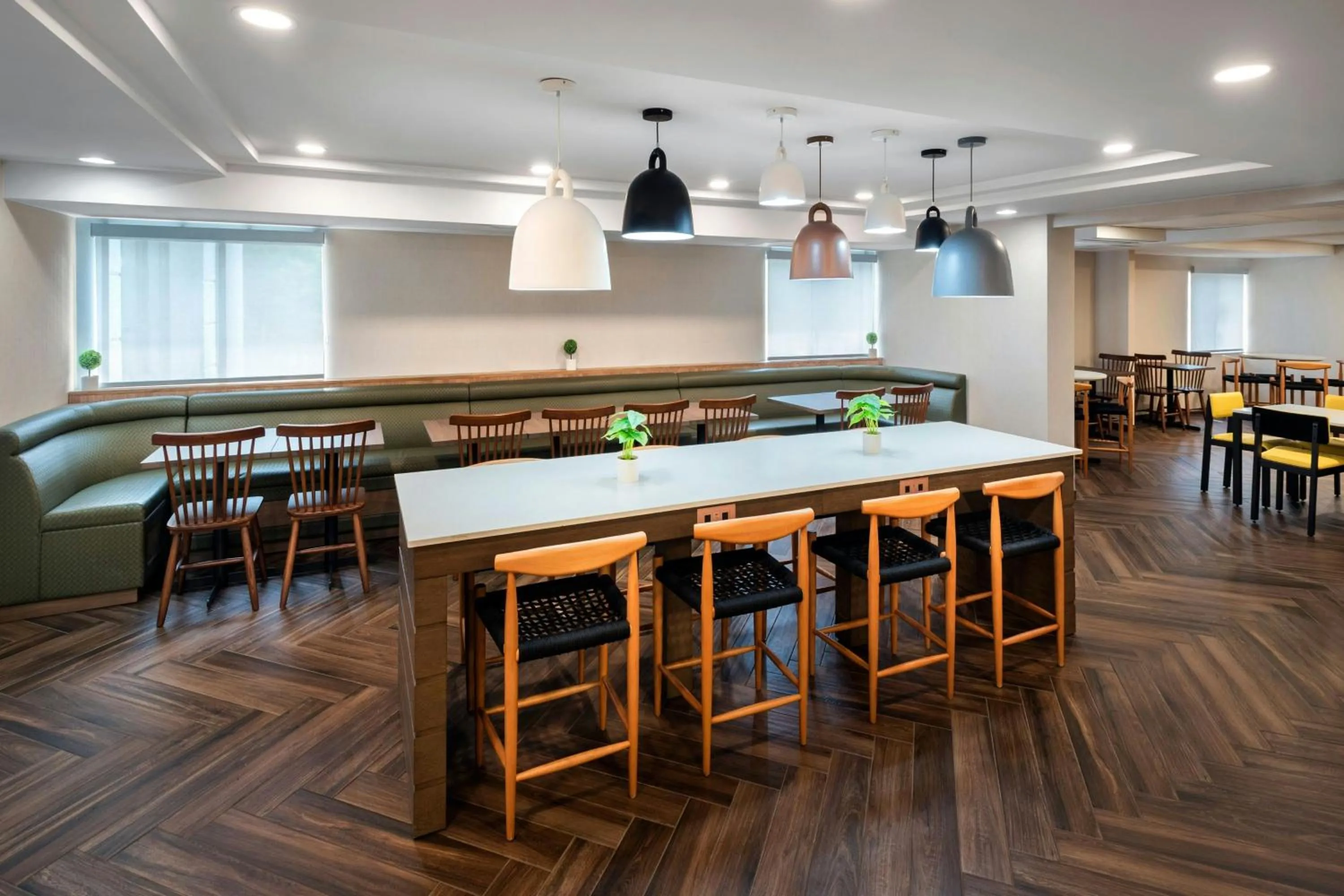 Restaurant/places to eat in Fairfield Inn Boston Tewksbury/Andover