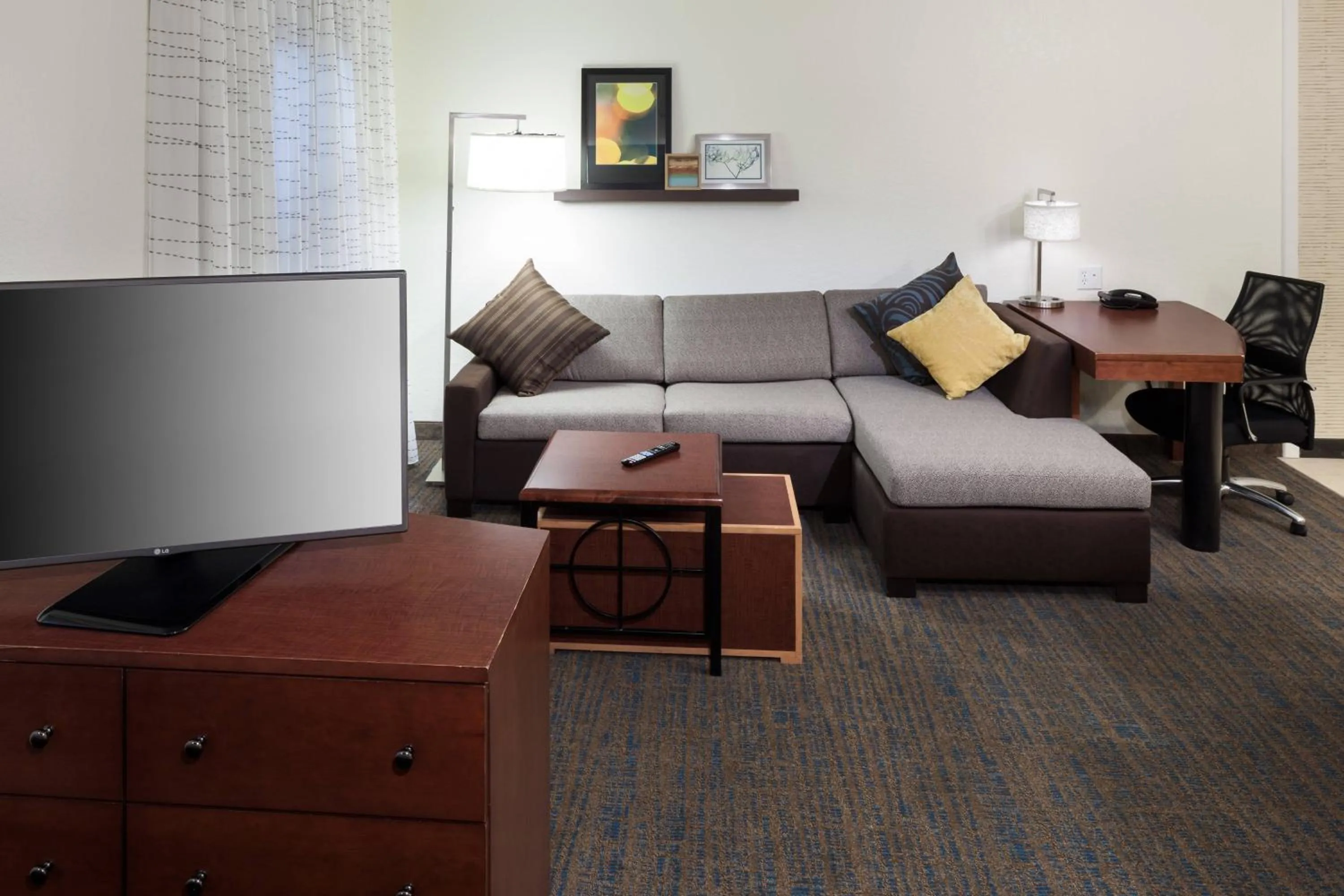 Living room in Residence Inn by Marriott Boston Marlborough