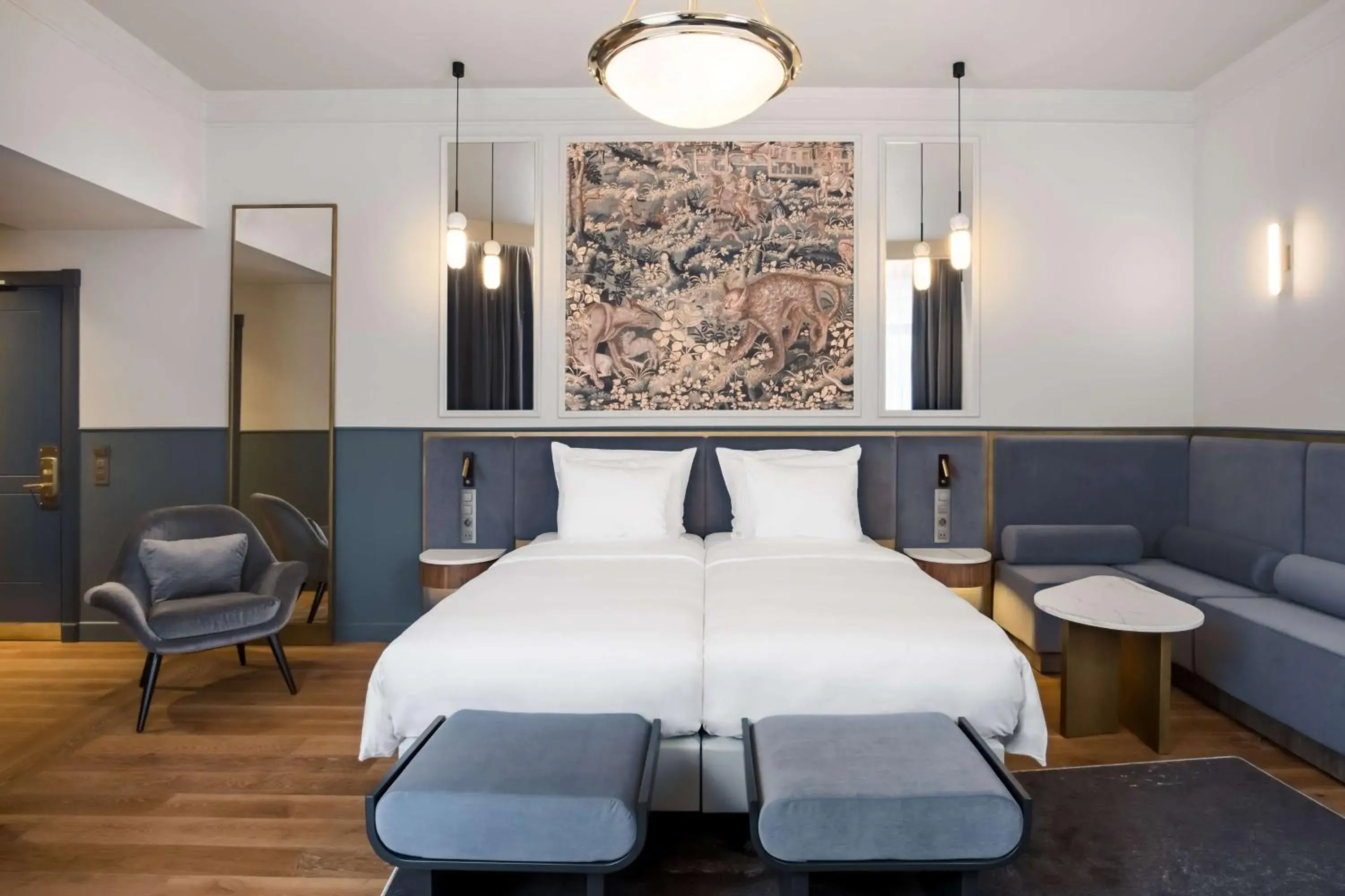 Bedroom, Bed in Radisson Collection Astorija Hotel, Vilnius Bedroom, Bed in Radisson Collection Astorija Hotel, Vilnius