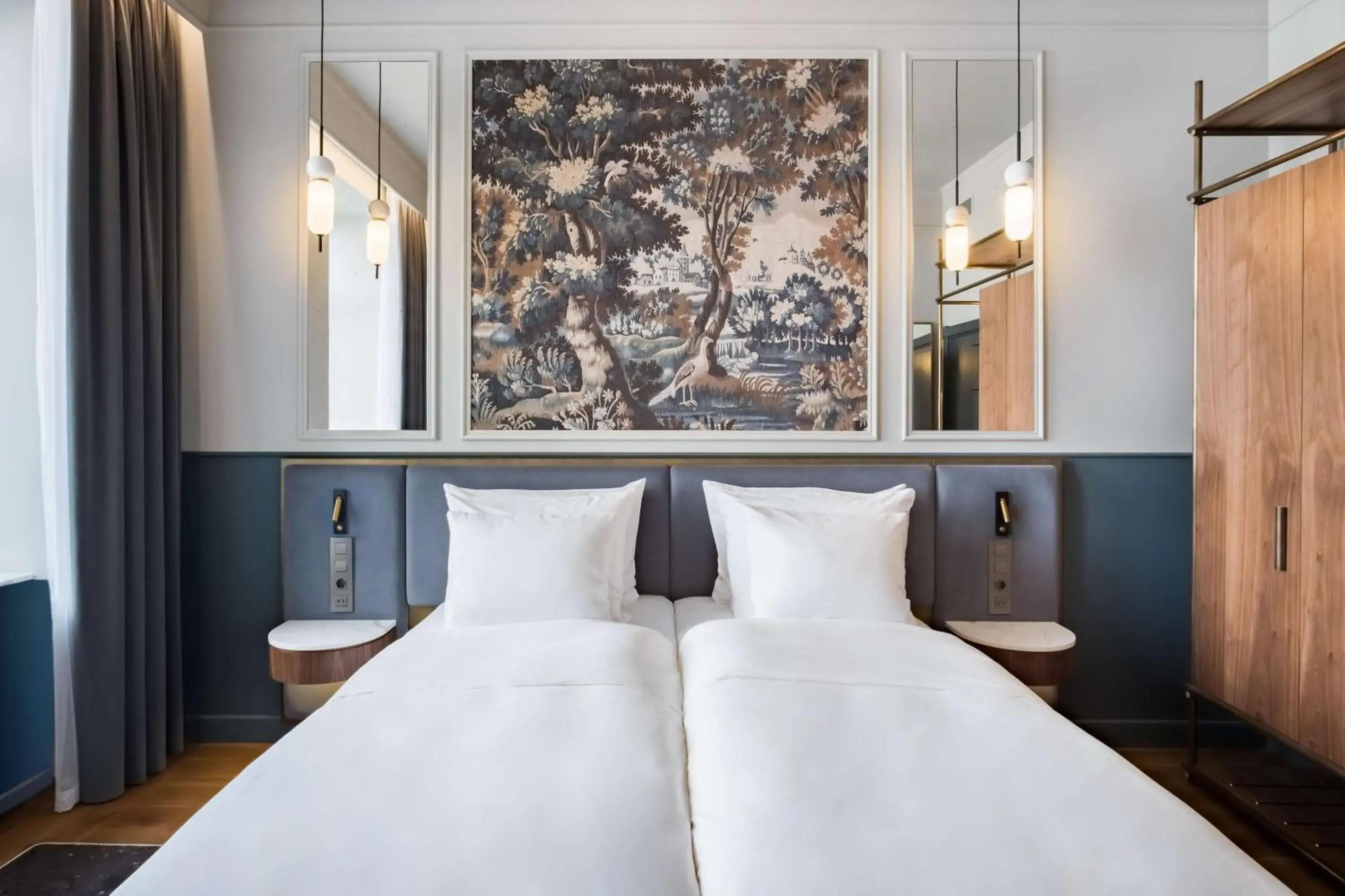 Bedroom, Bed in Radisson Collection Astorija Hotel, Vilnius Bedroom, Bed in Radisson Collection Astorija Hotel, Vilnius