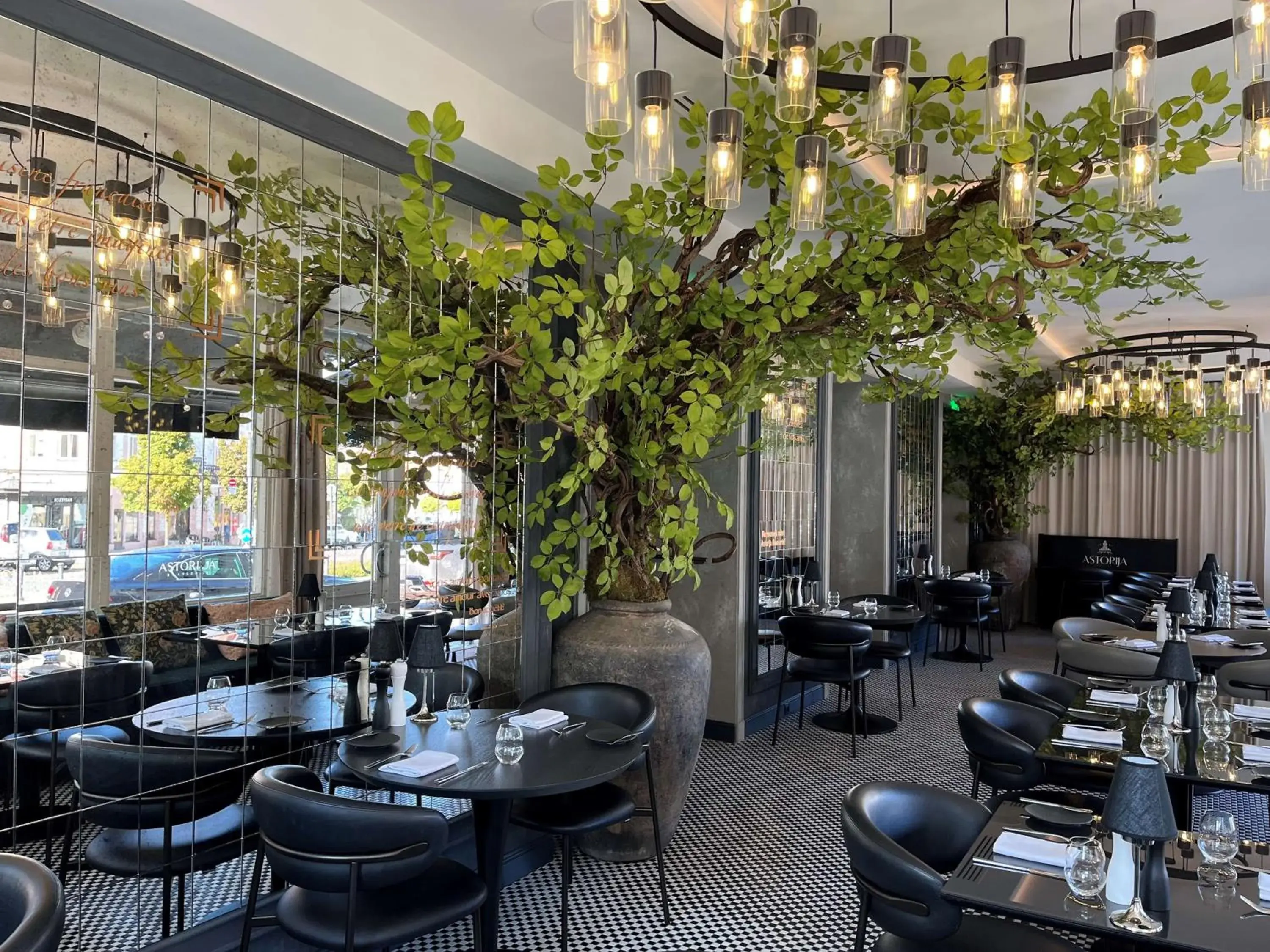 Restaurant/places to eat in Radisson Collection Astorija Hotel, Vilnius Restaurant/places to eat in Radisson Collection Astorija Hotel, Vilnius