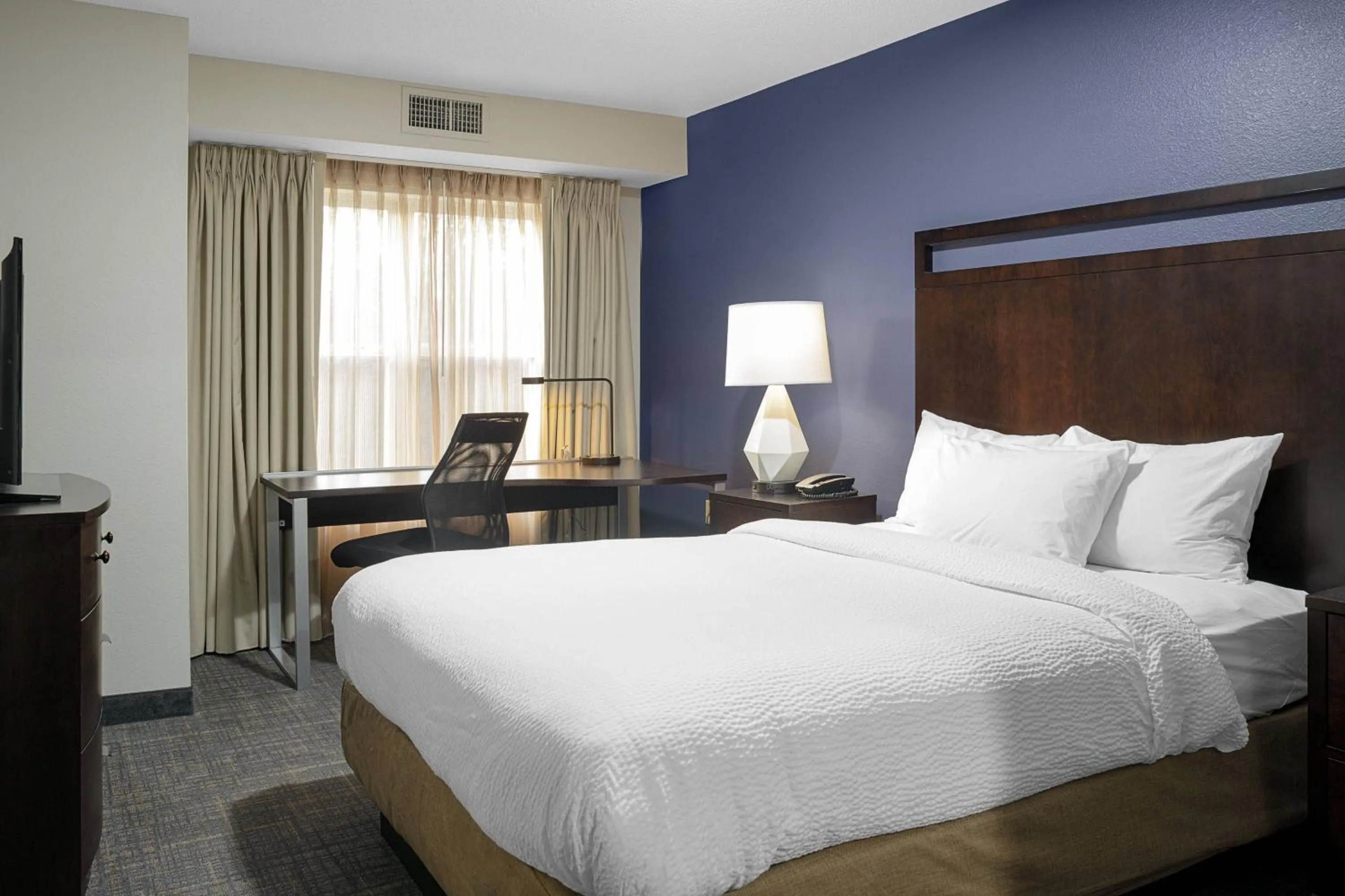 Bedroom, Bed in Residence Inn by Marriott Boston Foxborough