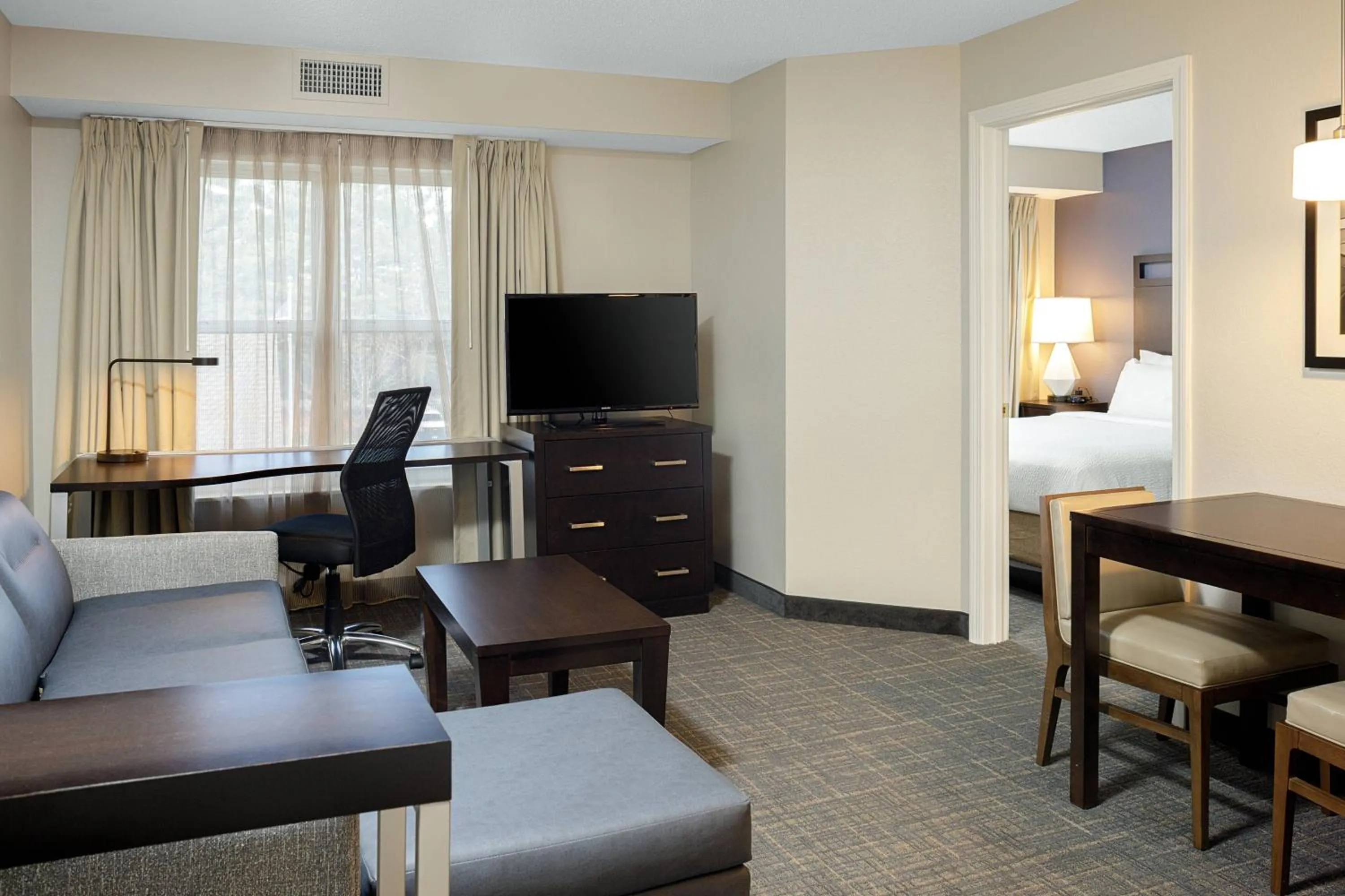 Bedroom, Bed in Residence Inn by Marriott Boston Foxborough