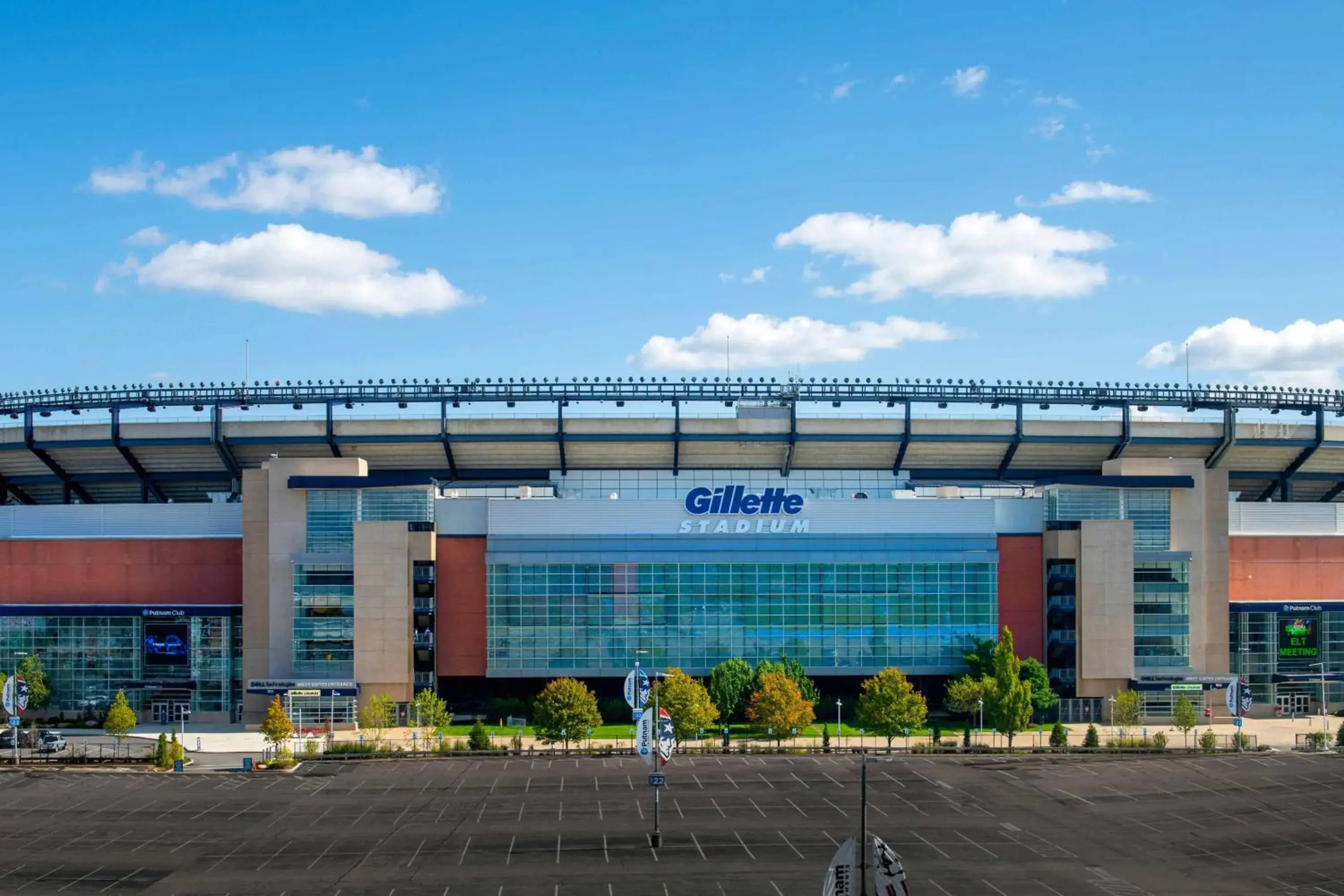 Deluxe King Room with View in Renaissance Boston Patriot Place Hotel Deluxe King Room with View in Renaissance Boston Patriot Place Hotel