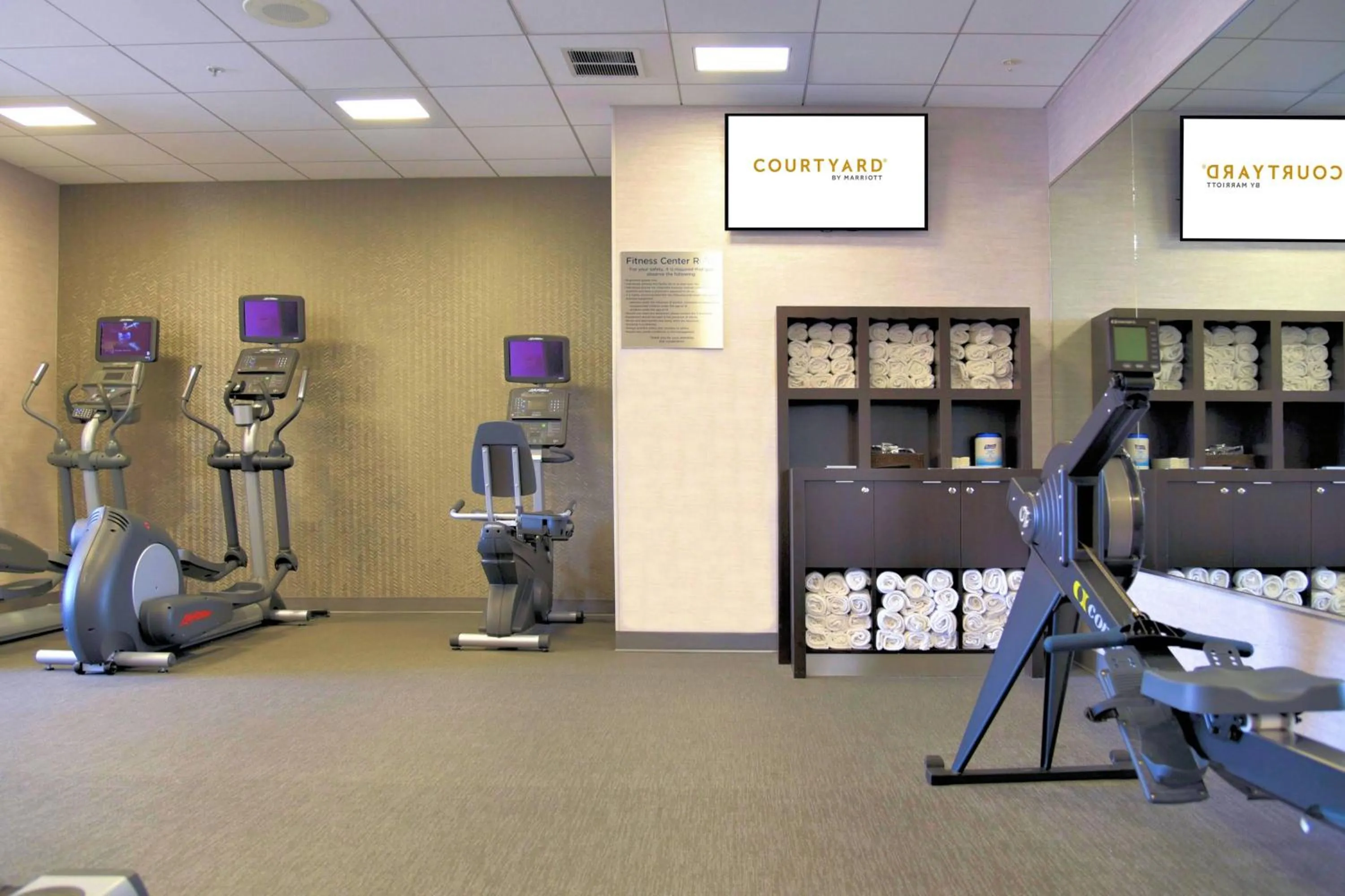 Fitness centre/facilities in Courtyard by Marriott Boston Waltham