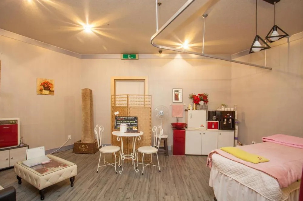 Bed in Ilsung Condo Namhan River