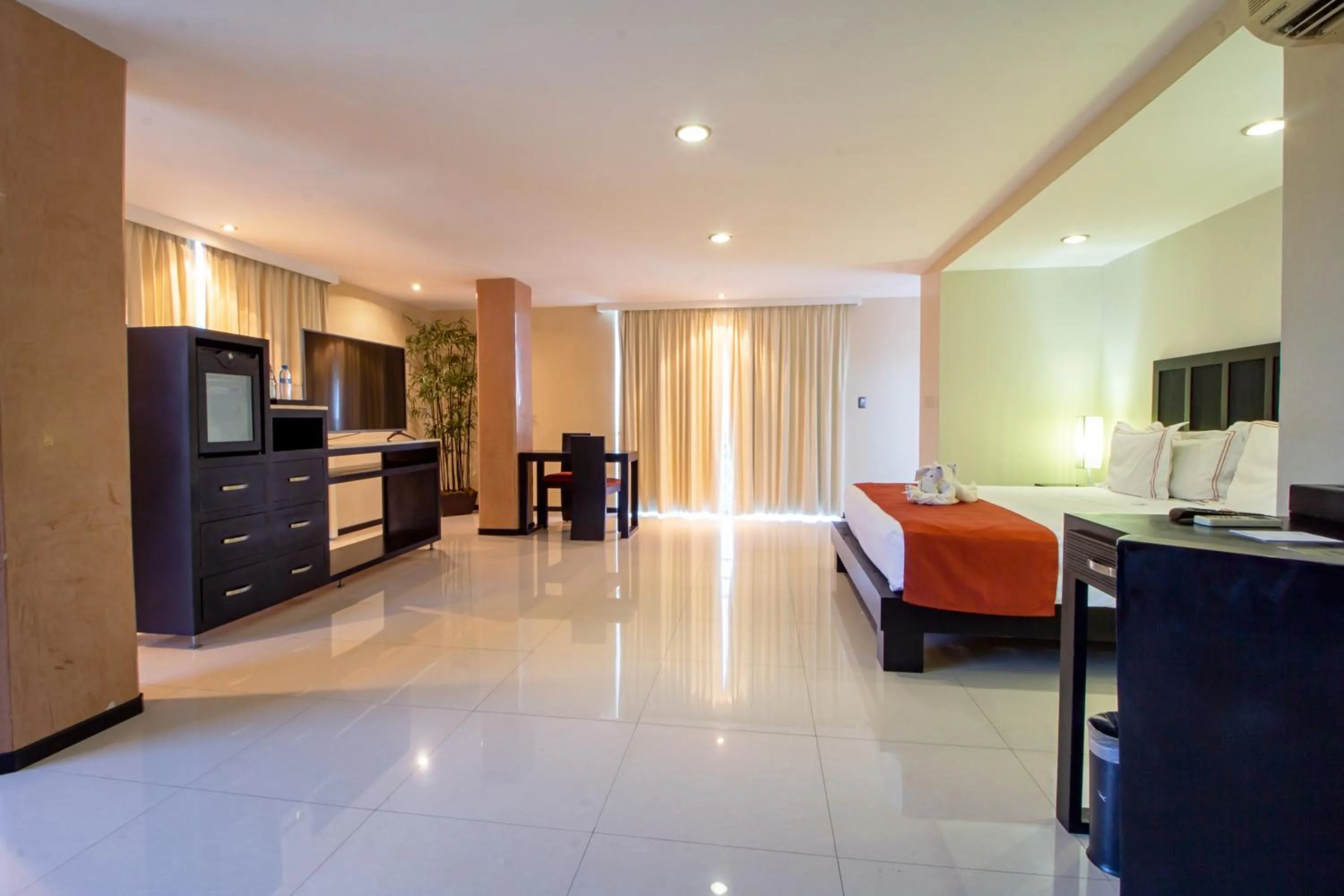 Seating area, Bed in Hotel El Español Paseo de Montejo