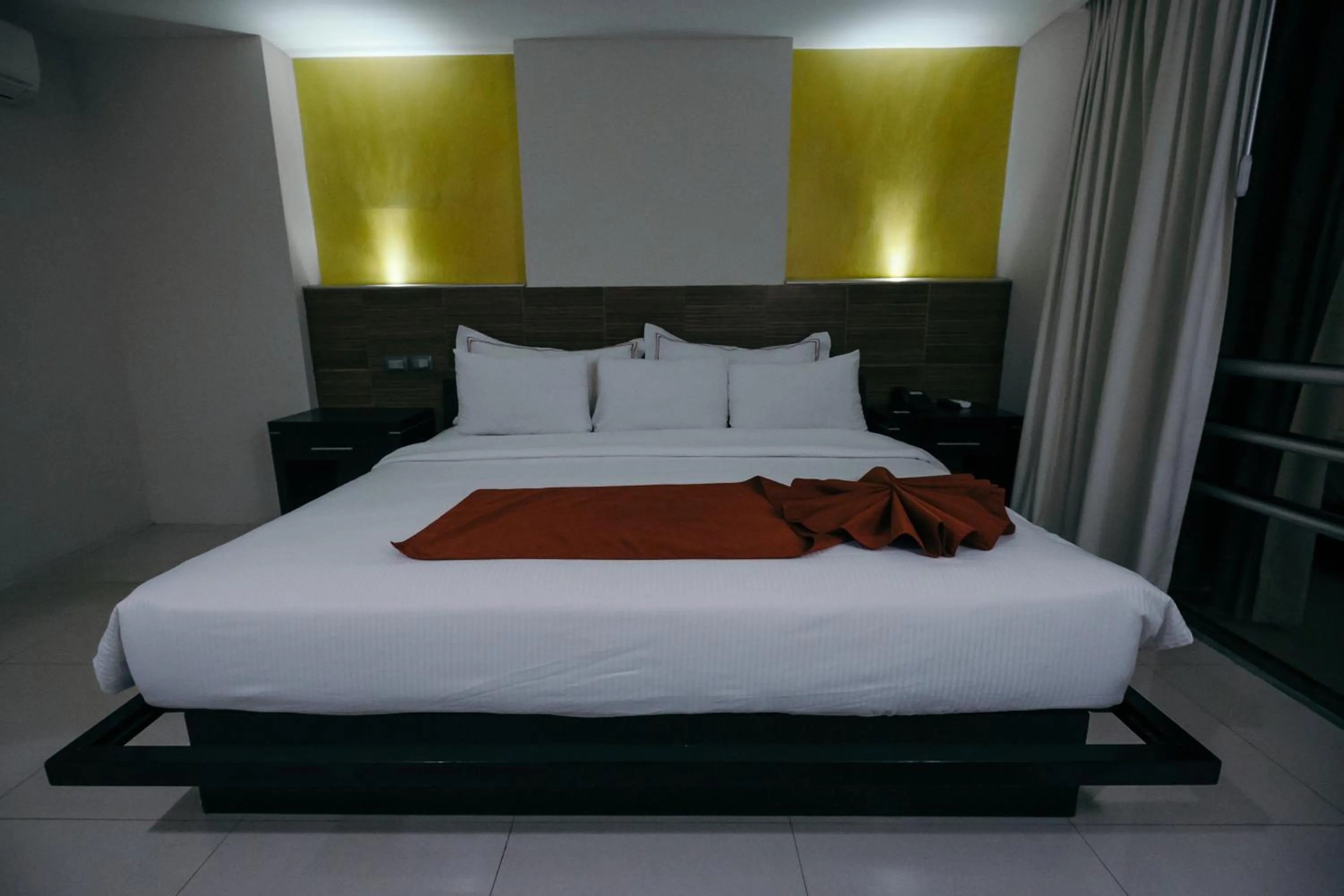 Bed in Hotel El Español Paseo de Montejo