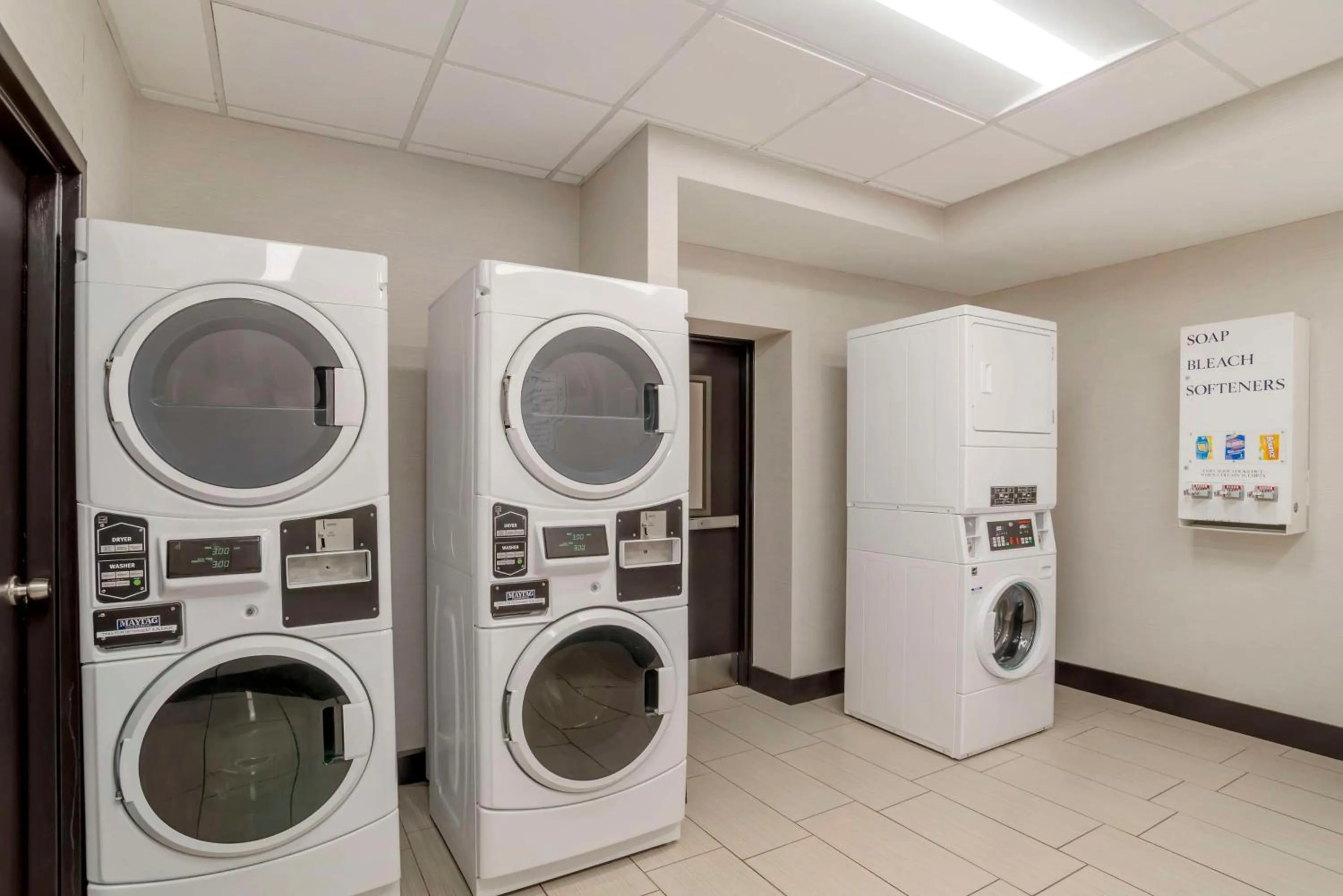 laundry in Best Western Plus Greenville I-385 Inn & Suites