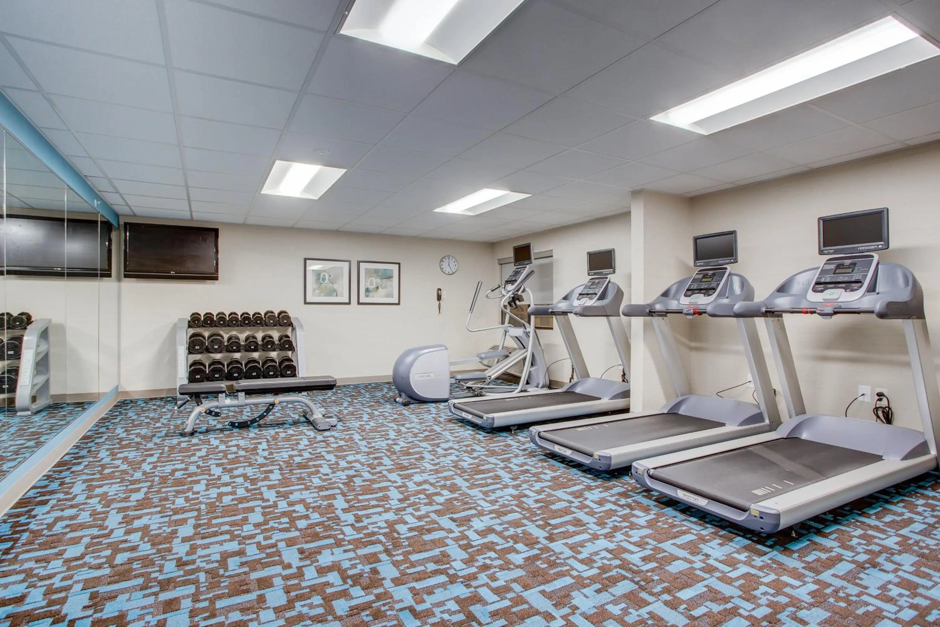 Fitness centre/facilities in Fairfield Inn by Marriott Burlington Williston