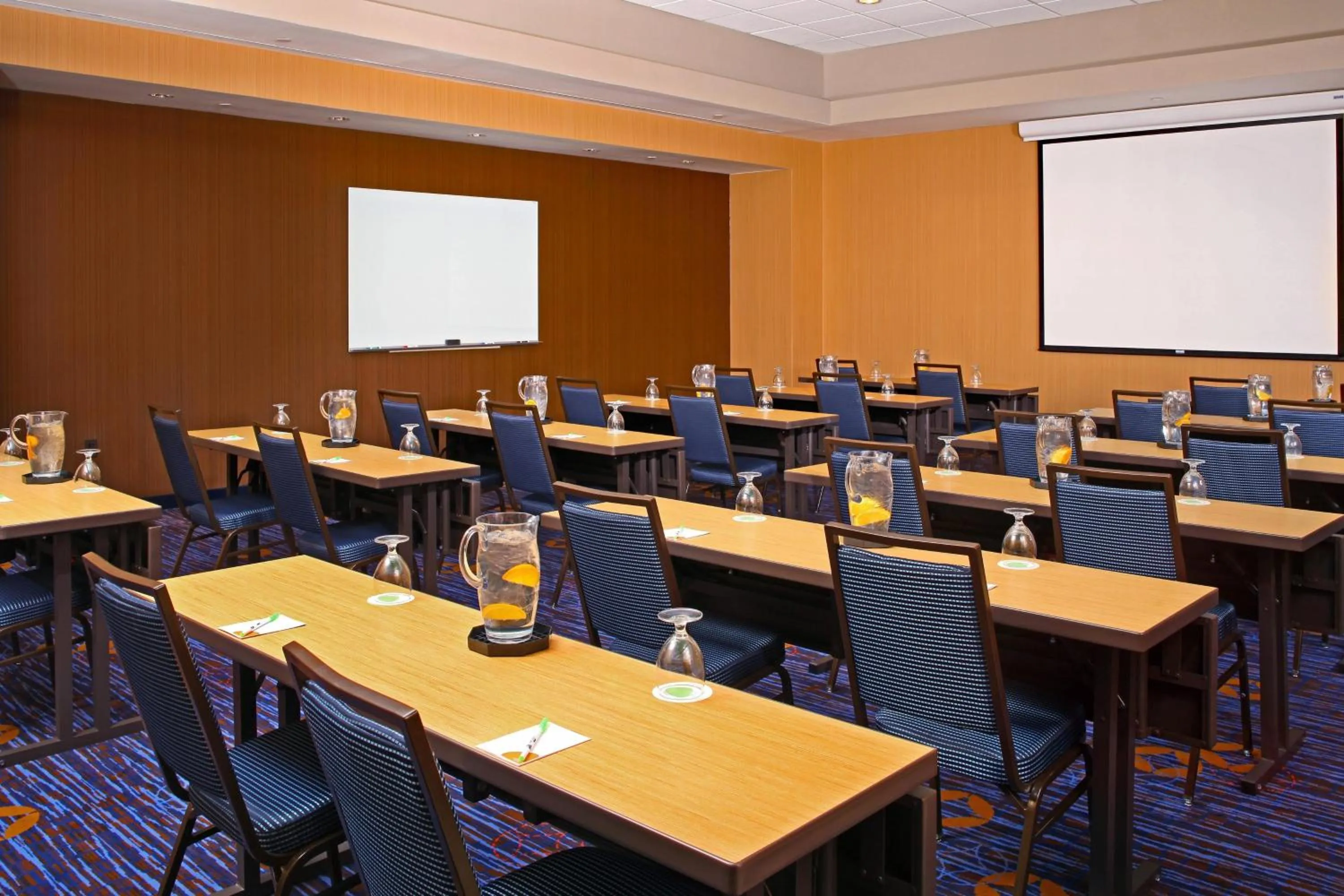 Meeting/conference room in Courtyard by Marriott Baltimore Downtown Inner Harbor