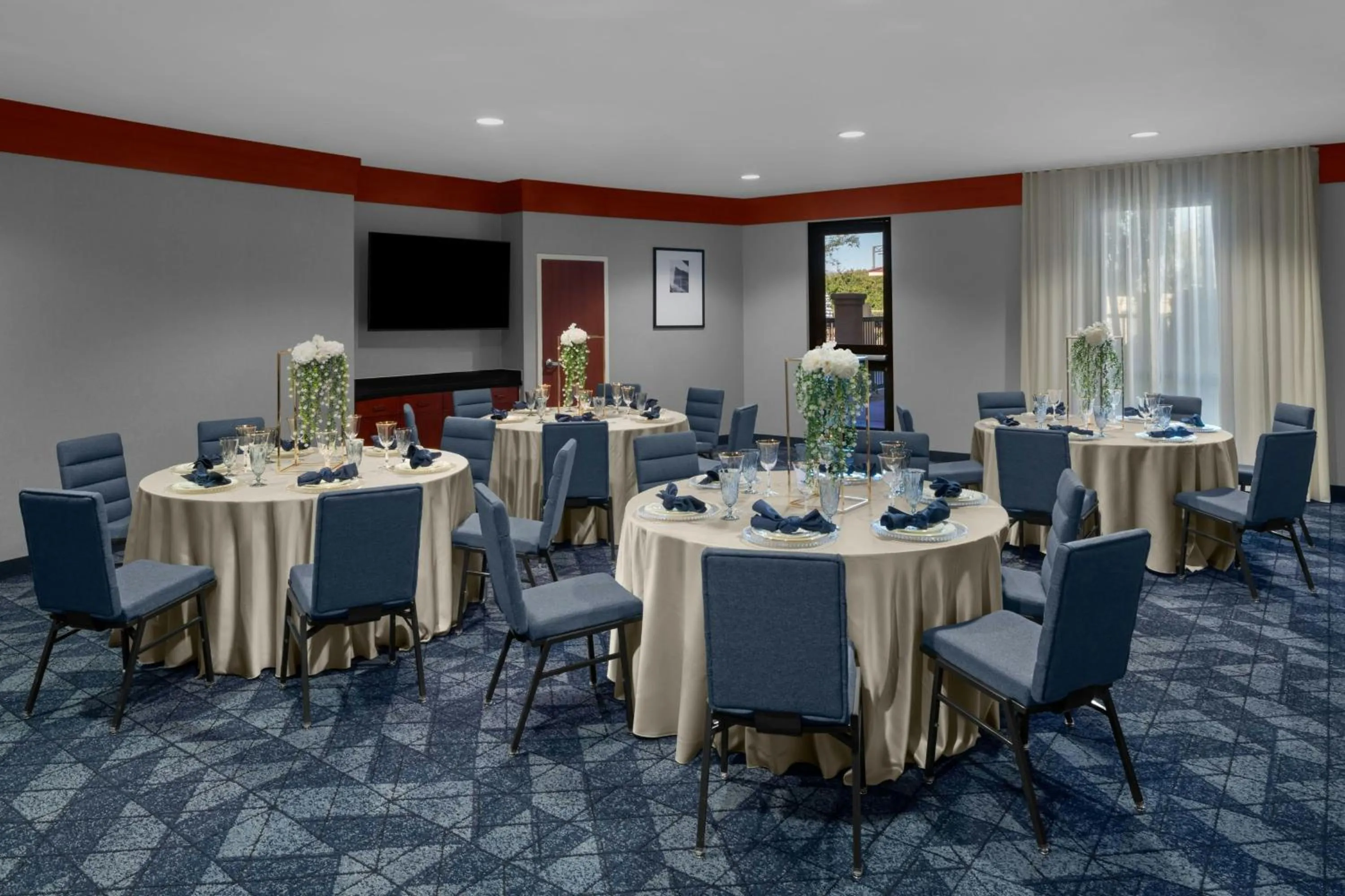Meeting/conference room in Courtyard by Marriott Santa Clarita Valencia