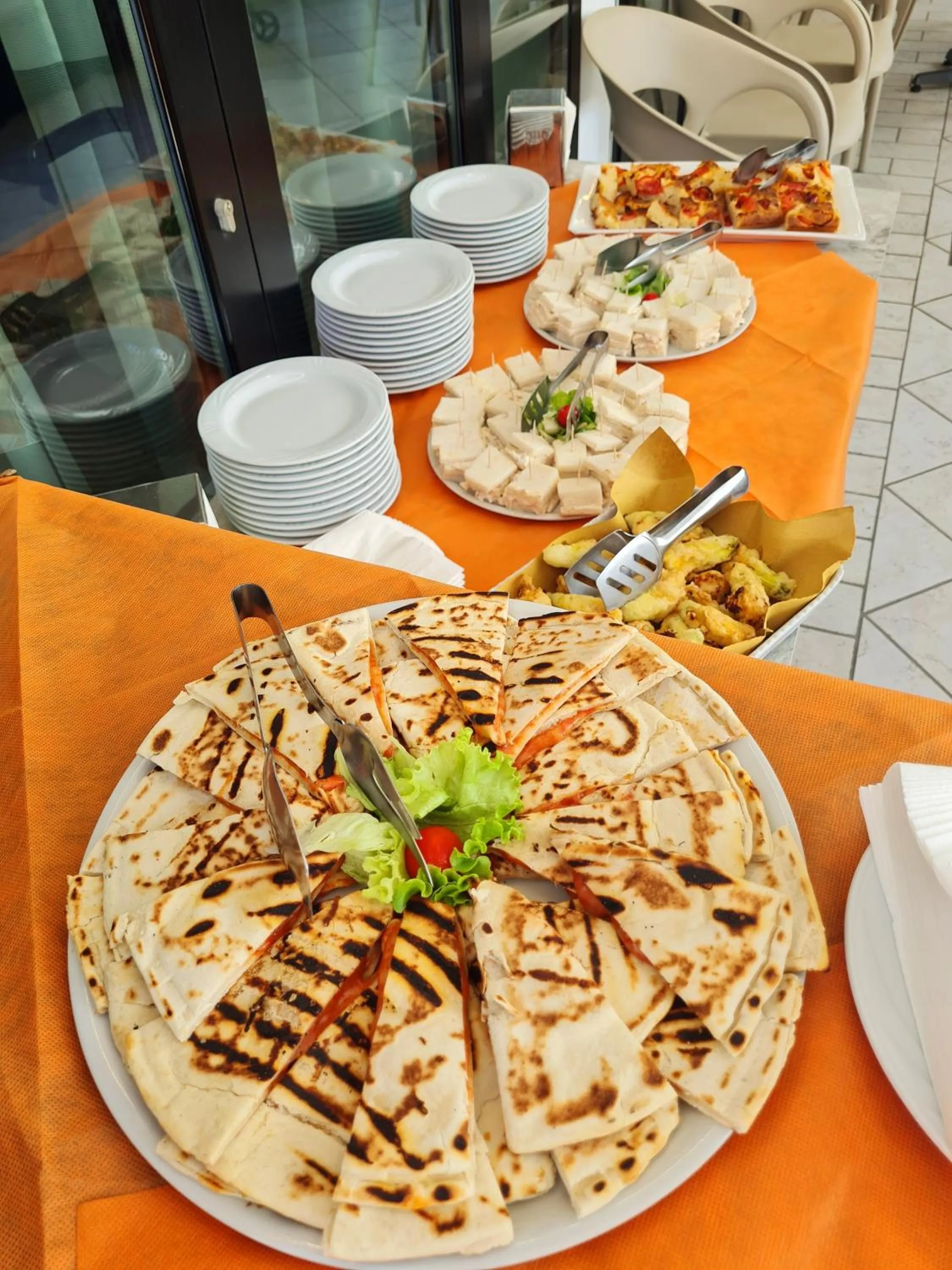 Restaurant/places to eat in Hotel Dear Rimini