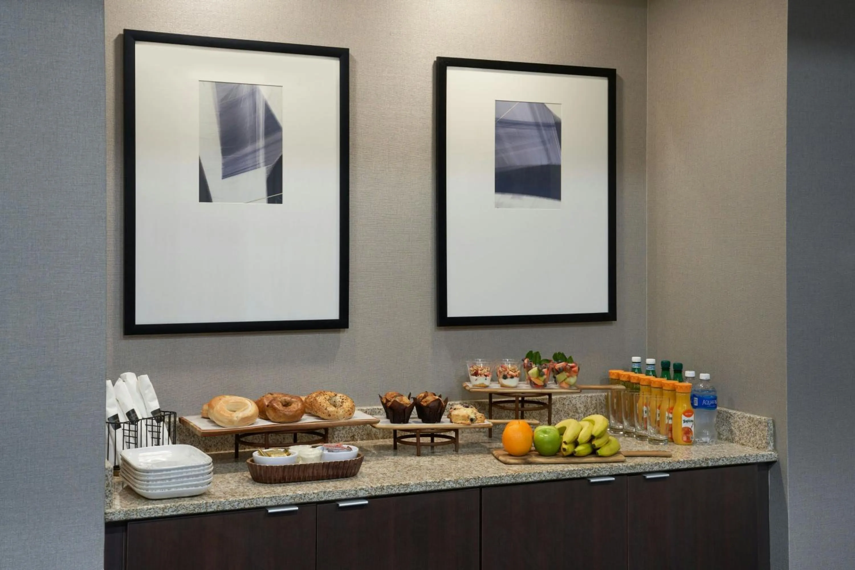 Breakfast in Courtyard by Marriott Fort Lauderdale Weston