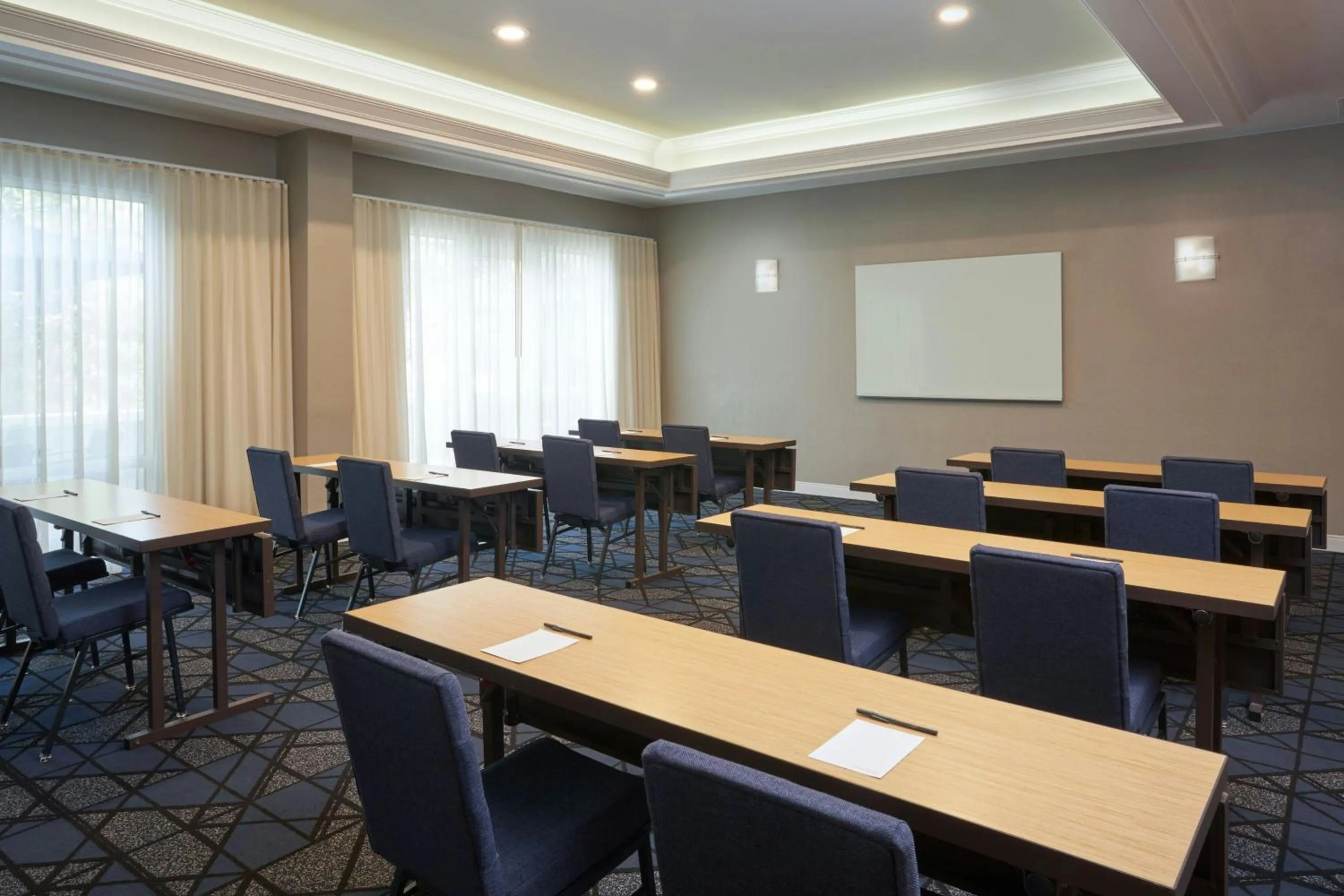 Meeting/conference room in Courtyard by Marriott Fort Lauderdale Weston