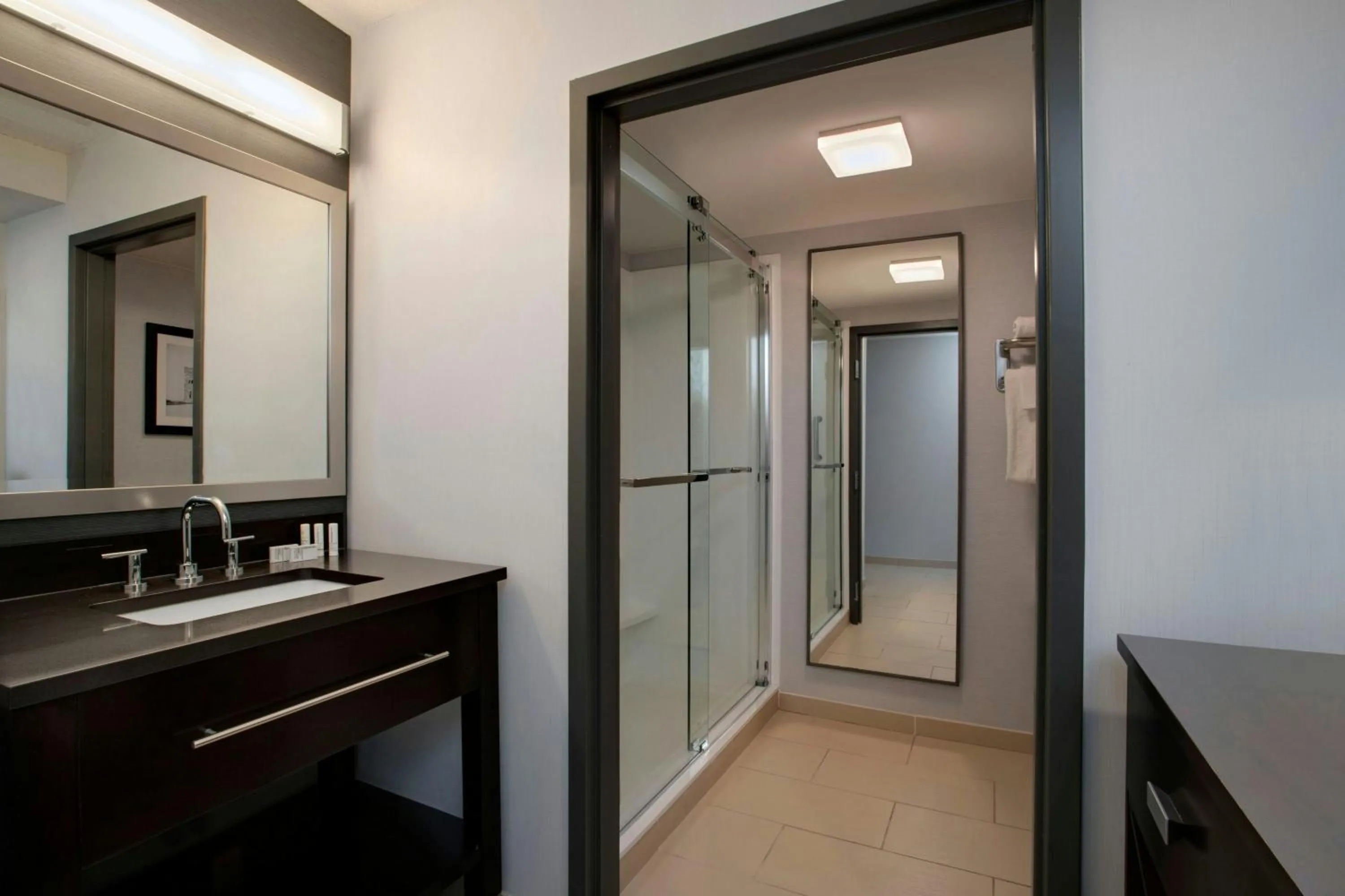 Bathroom in Courtyard Worcester