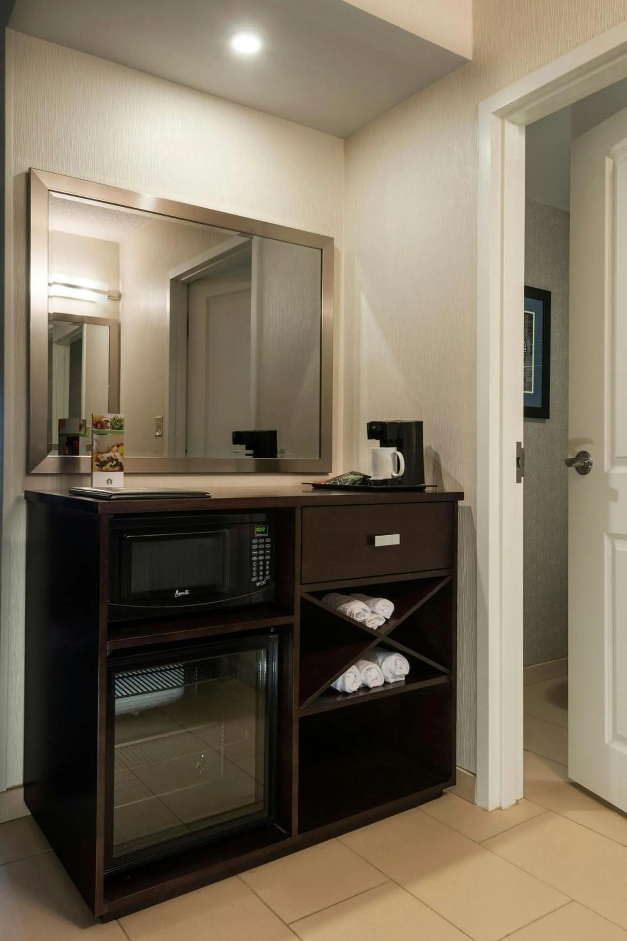 Kitchen or kitchenette in Courtyard Worcester