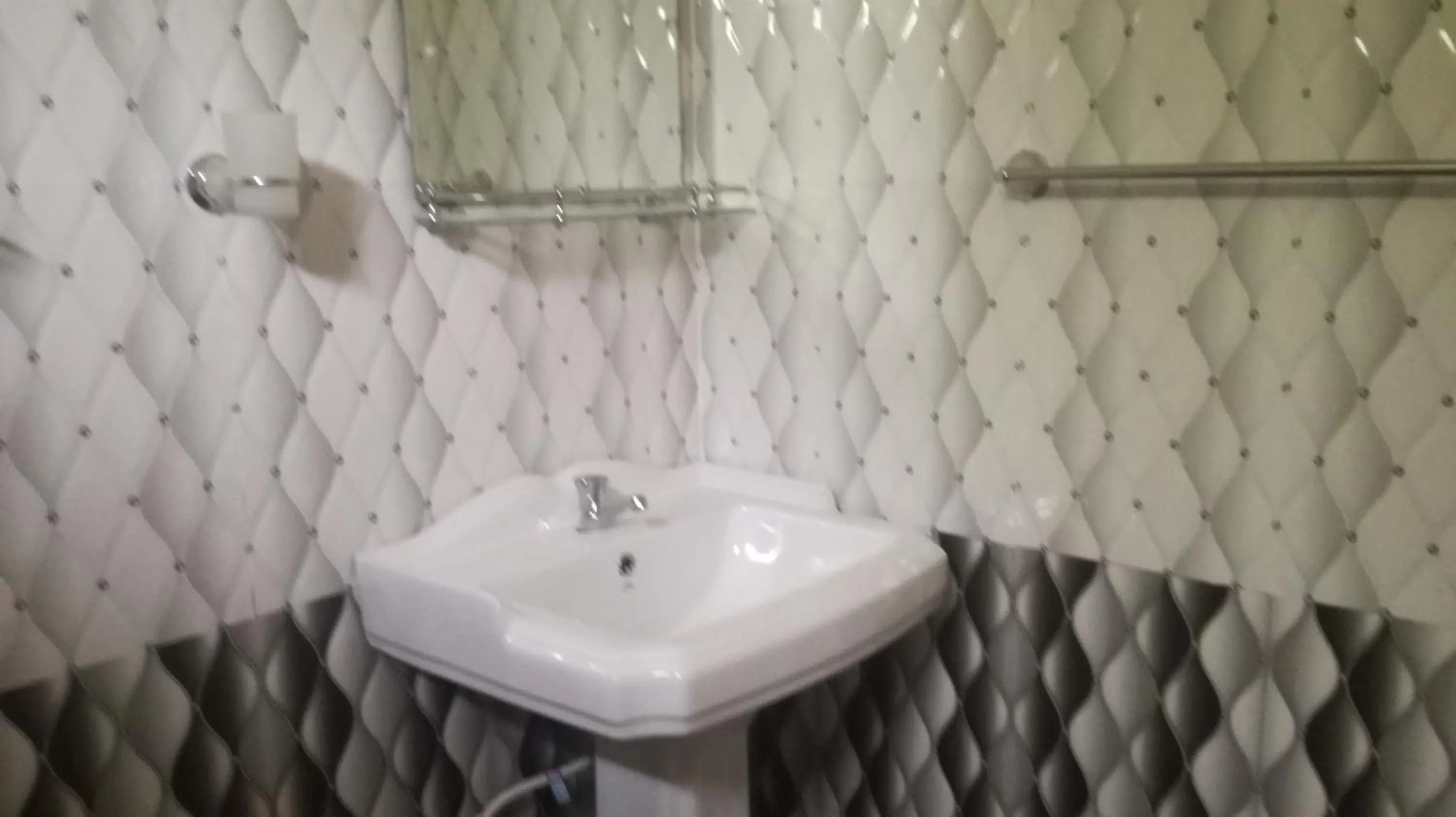 Bathroom in Rock Lake Home Stay