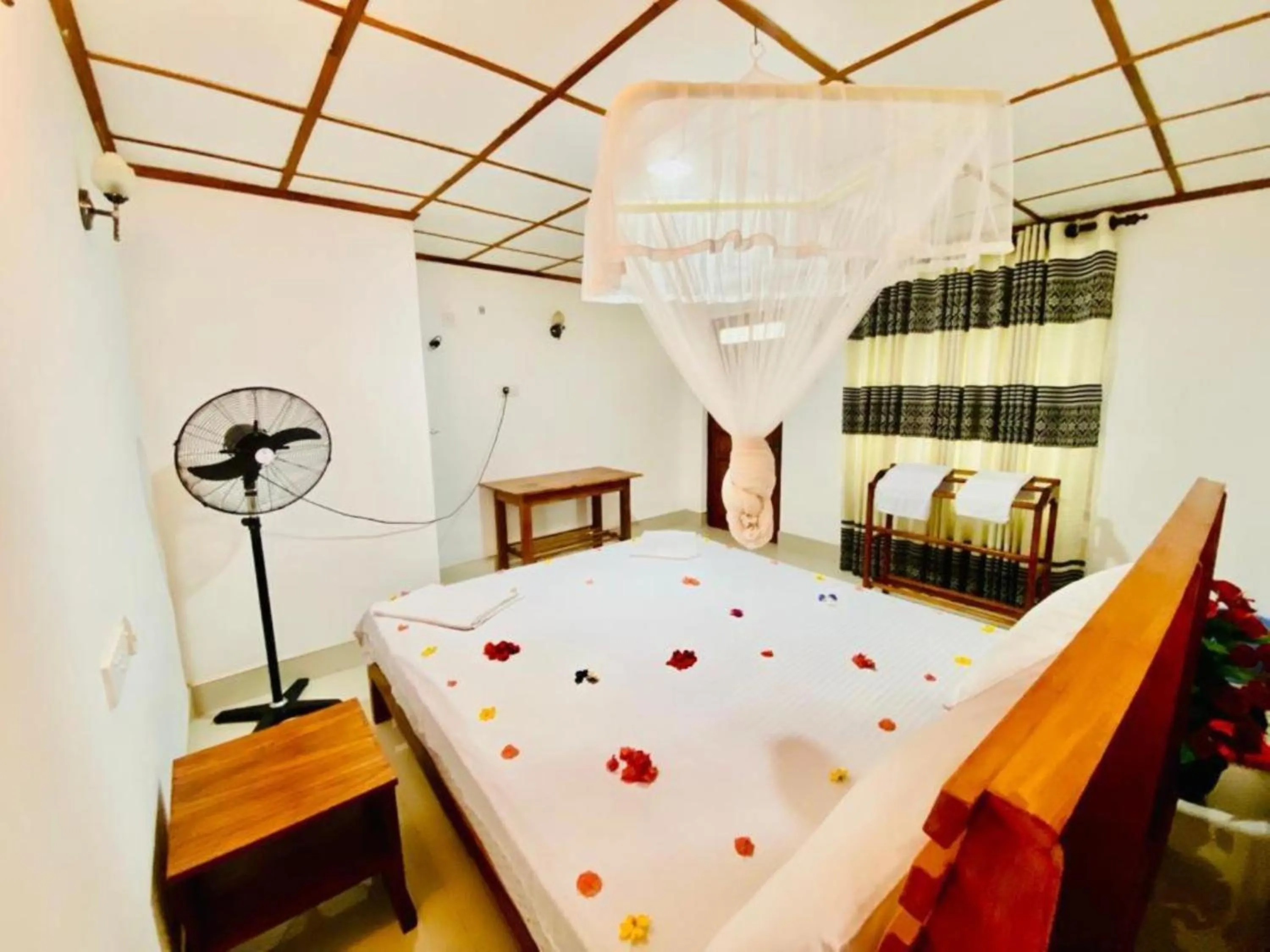 Bed in Rock Lake Home Stay