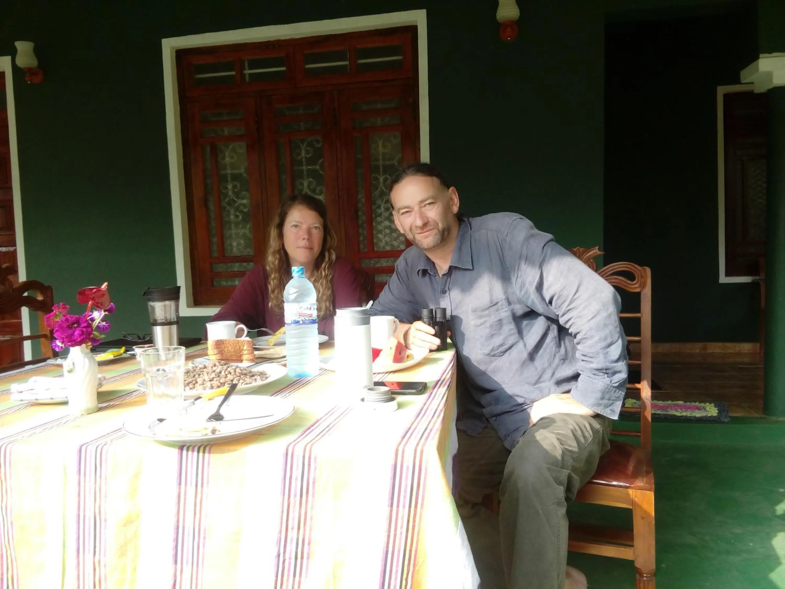 Restaurant/places to eat in Rock Lake Home Stay
