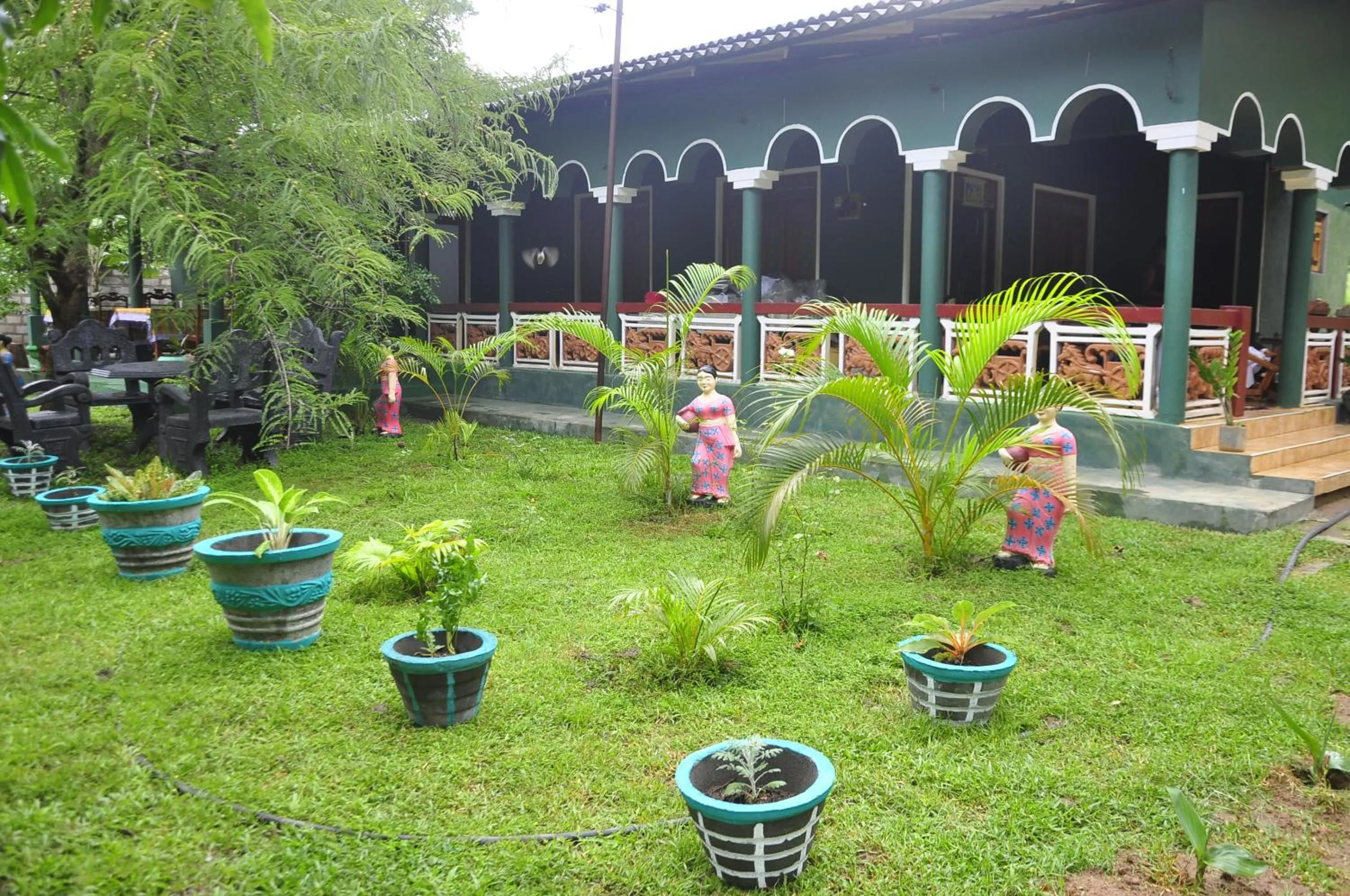 Property building in Rock Lake Home Stay