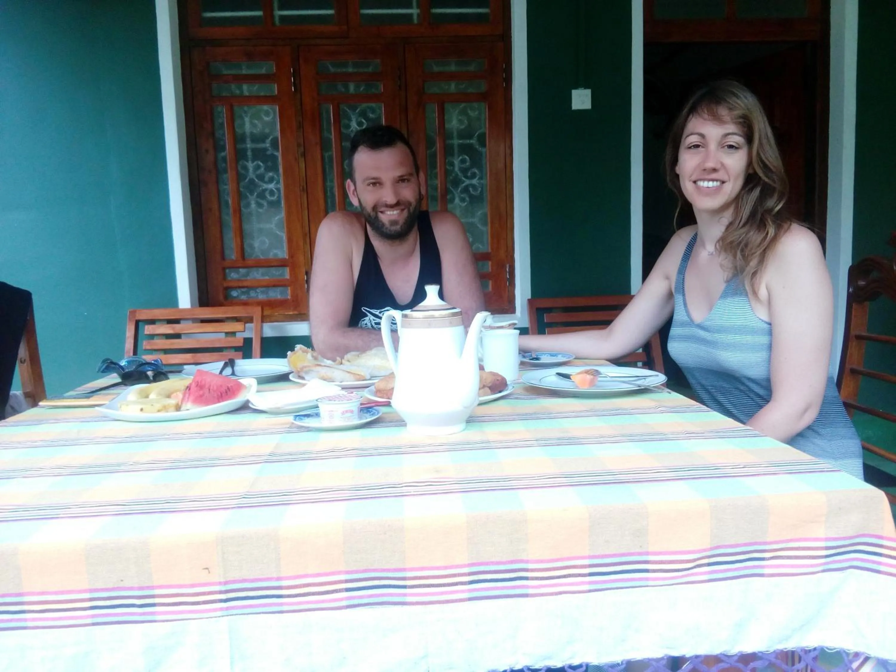 Restaurant/places to eat in Rock Lake Home Stay