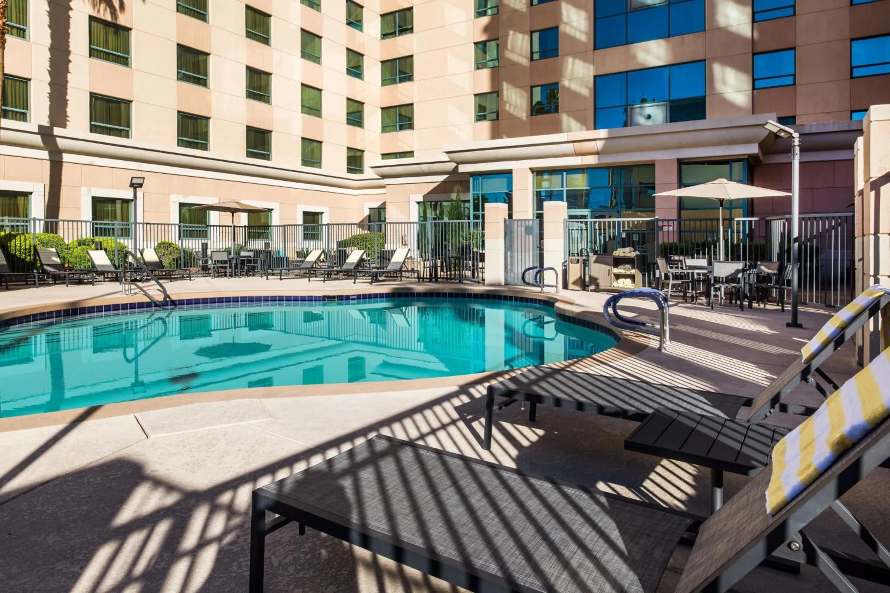 Swimming pool in Residence Inn by Marriott Las Vegas Hughes Center