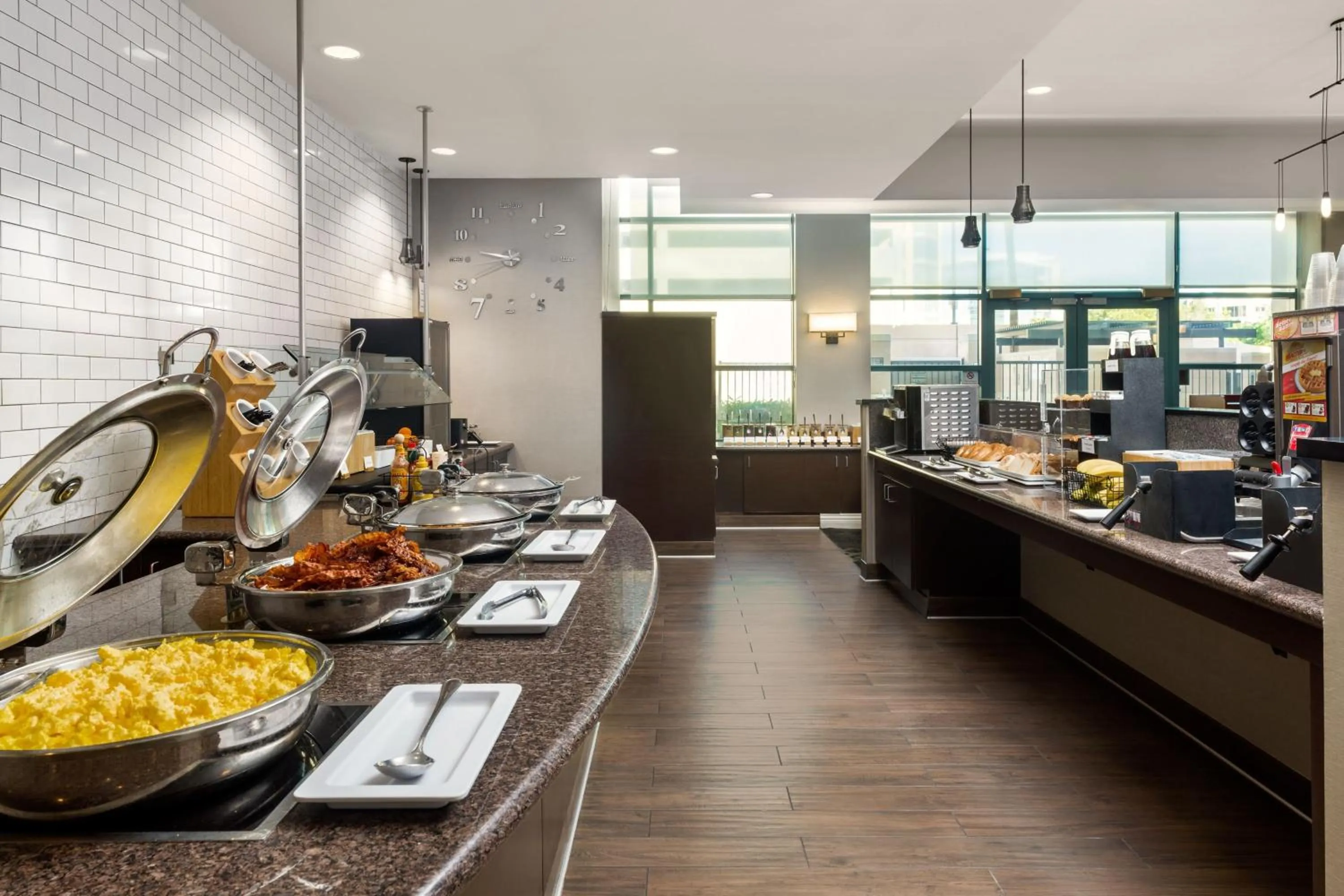 Breakfast in Residence Inn by Marriott Las Vegas Hughes Center