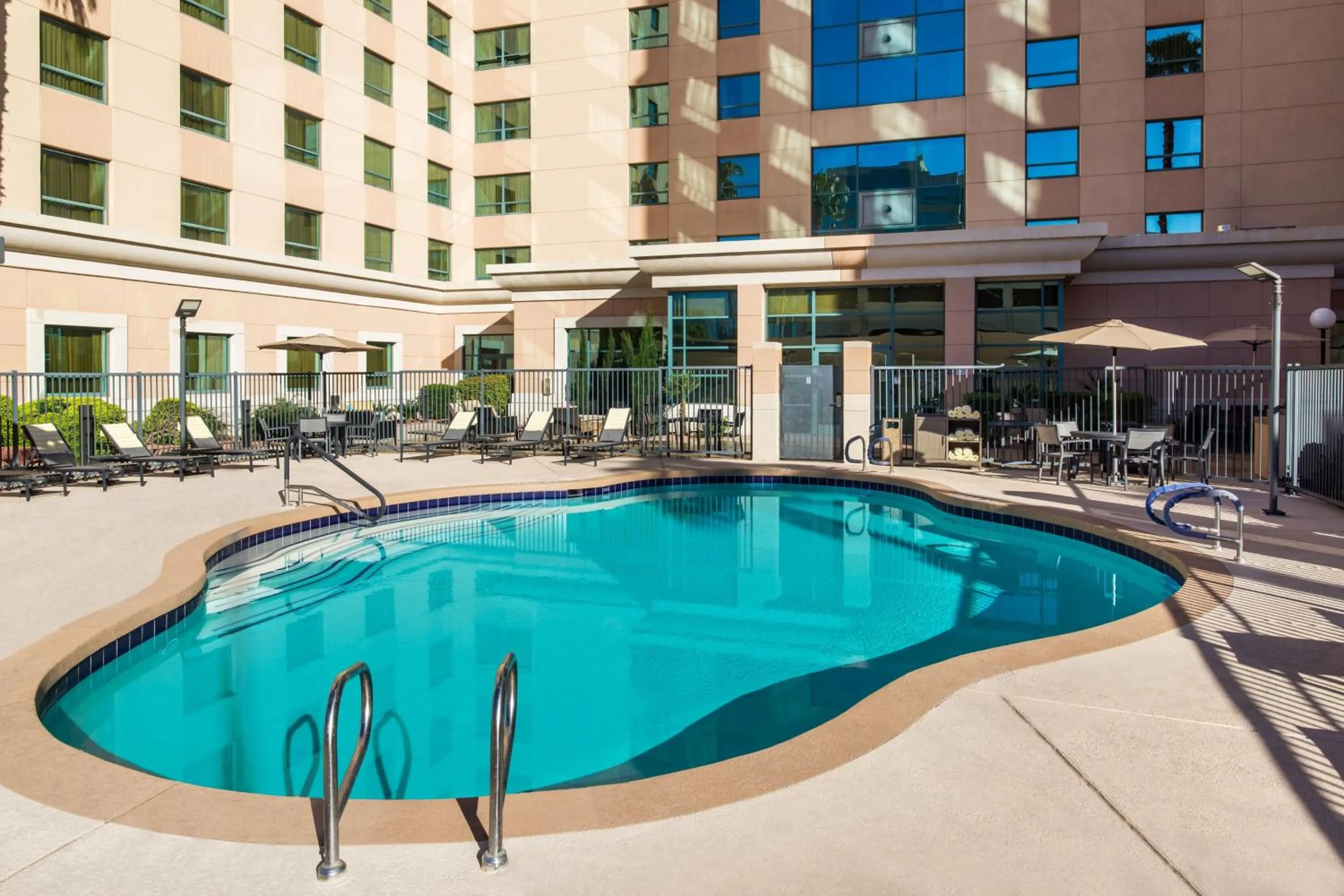 Swimming pool in Residence Inn by Marriott Las Vegas Hughes Center