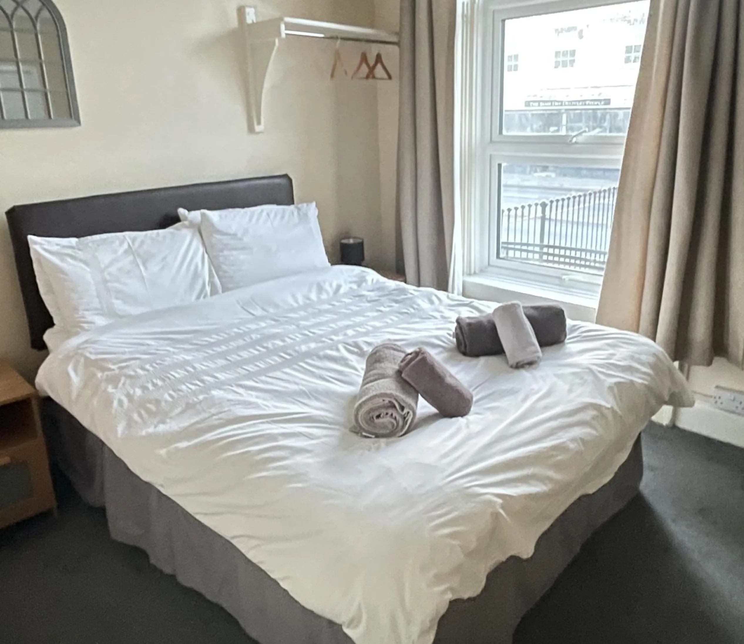 Bed in Admiral Blake Guesthouse