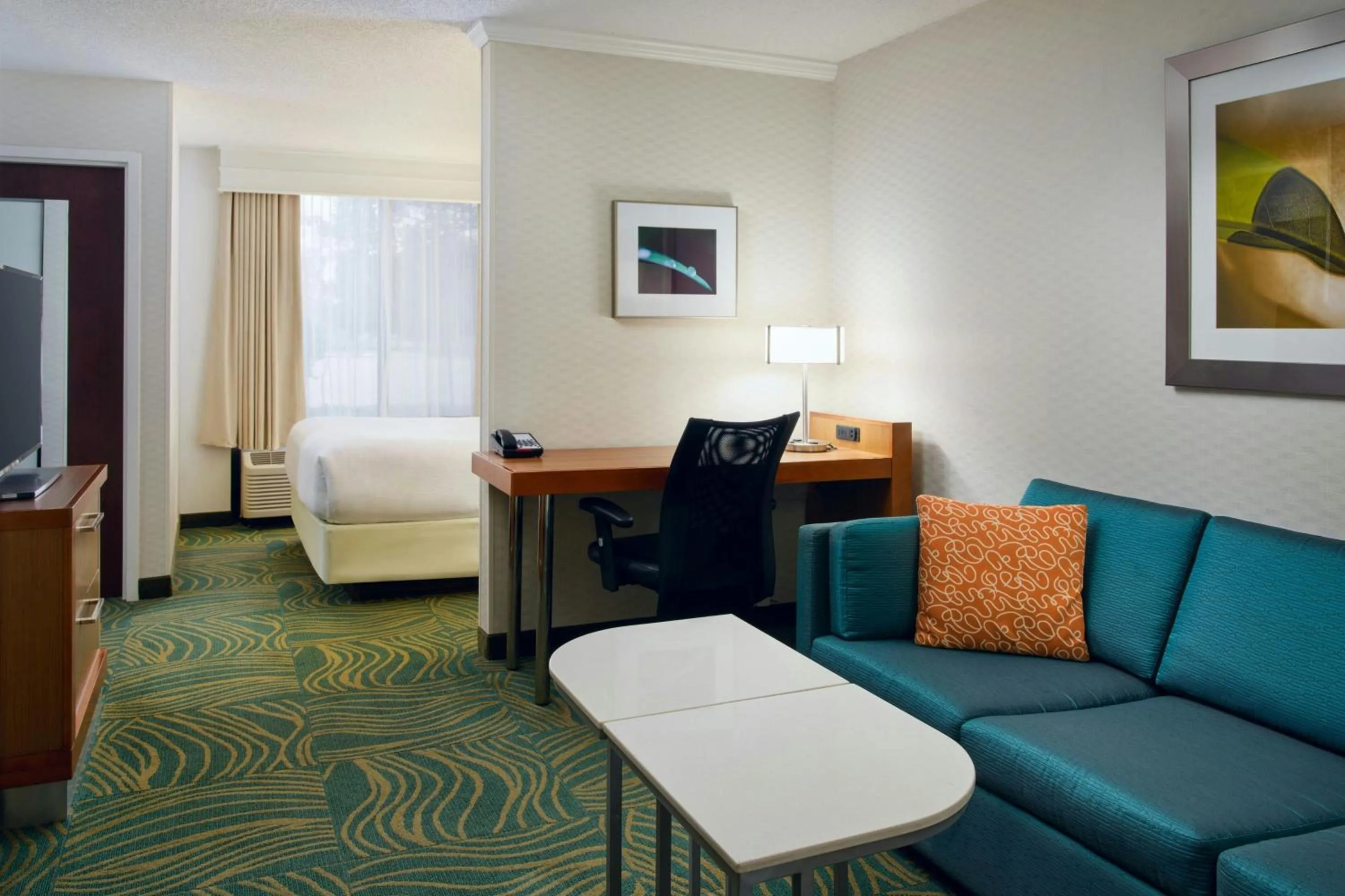 Bedroom, Bed in Springhill Suites by Marriott Chicago Elmhurst Oakbrook Area