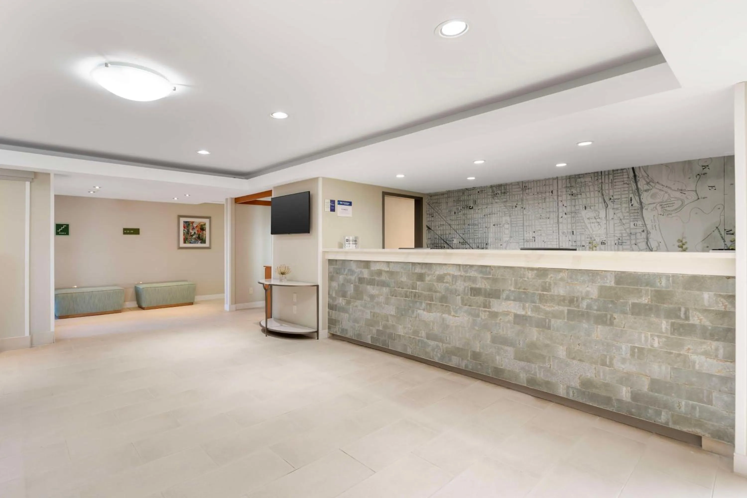 Lobby or reception in Best Western Glenview - Chicagoland Inn and Suites