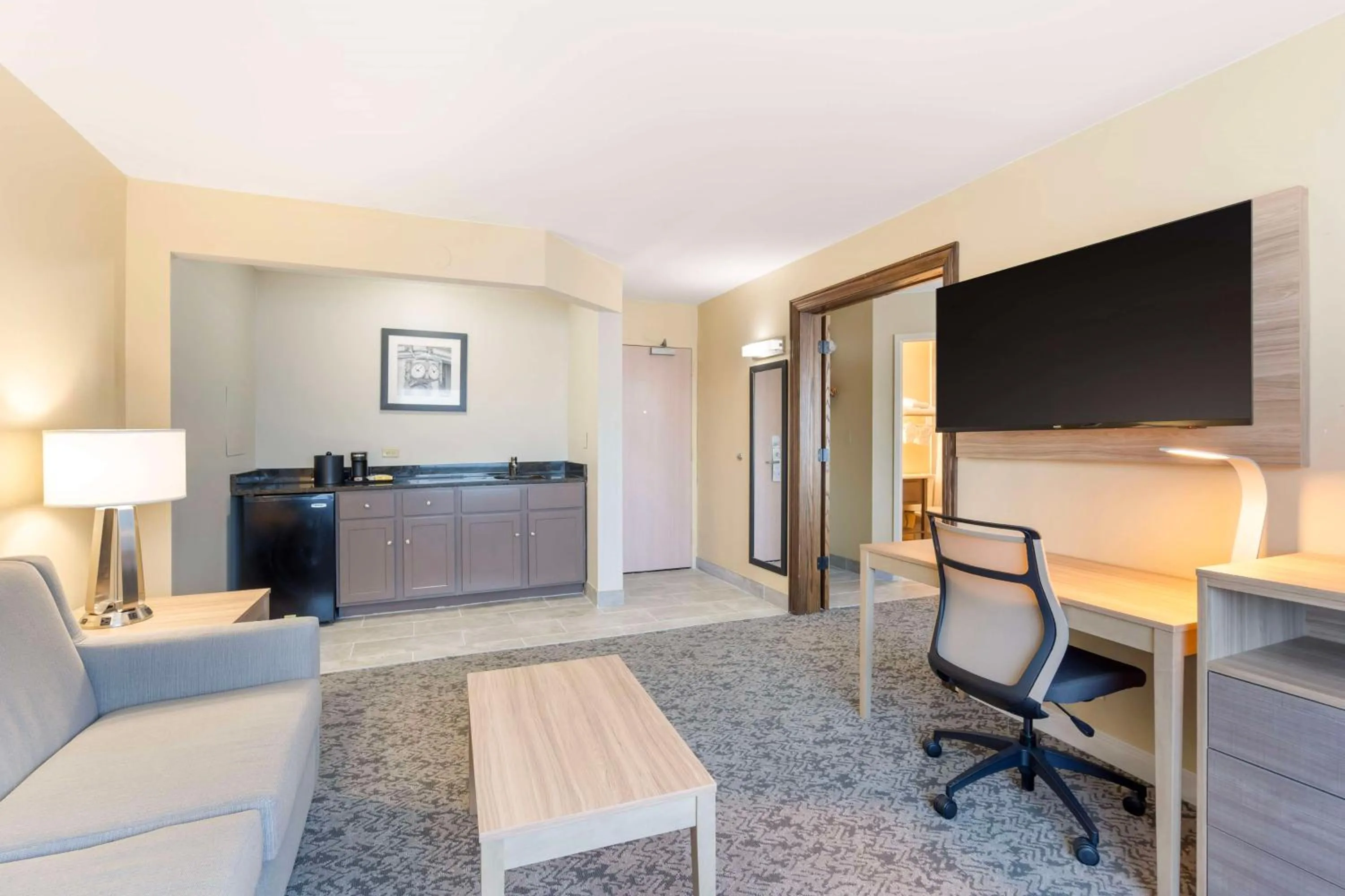 Photo of the whole room in Best Western Glenview - Chicagoland Inn and Suites