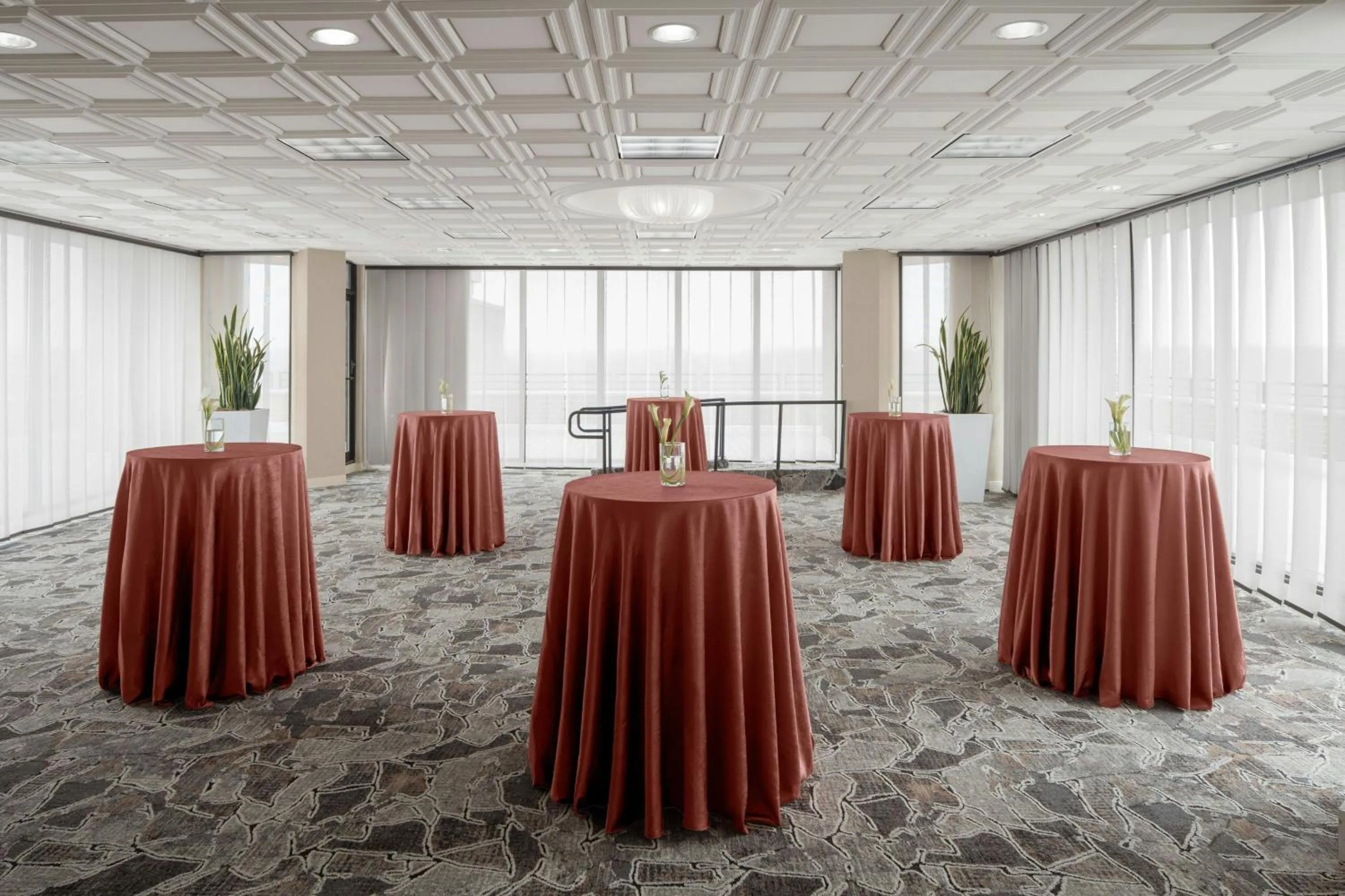 Meeting/conference room in Renaissance Chicago North Shore Hotel