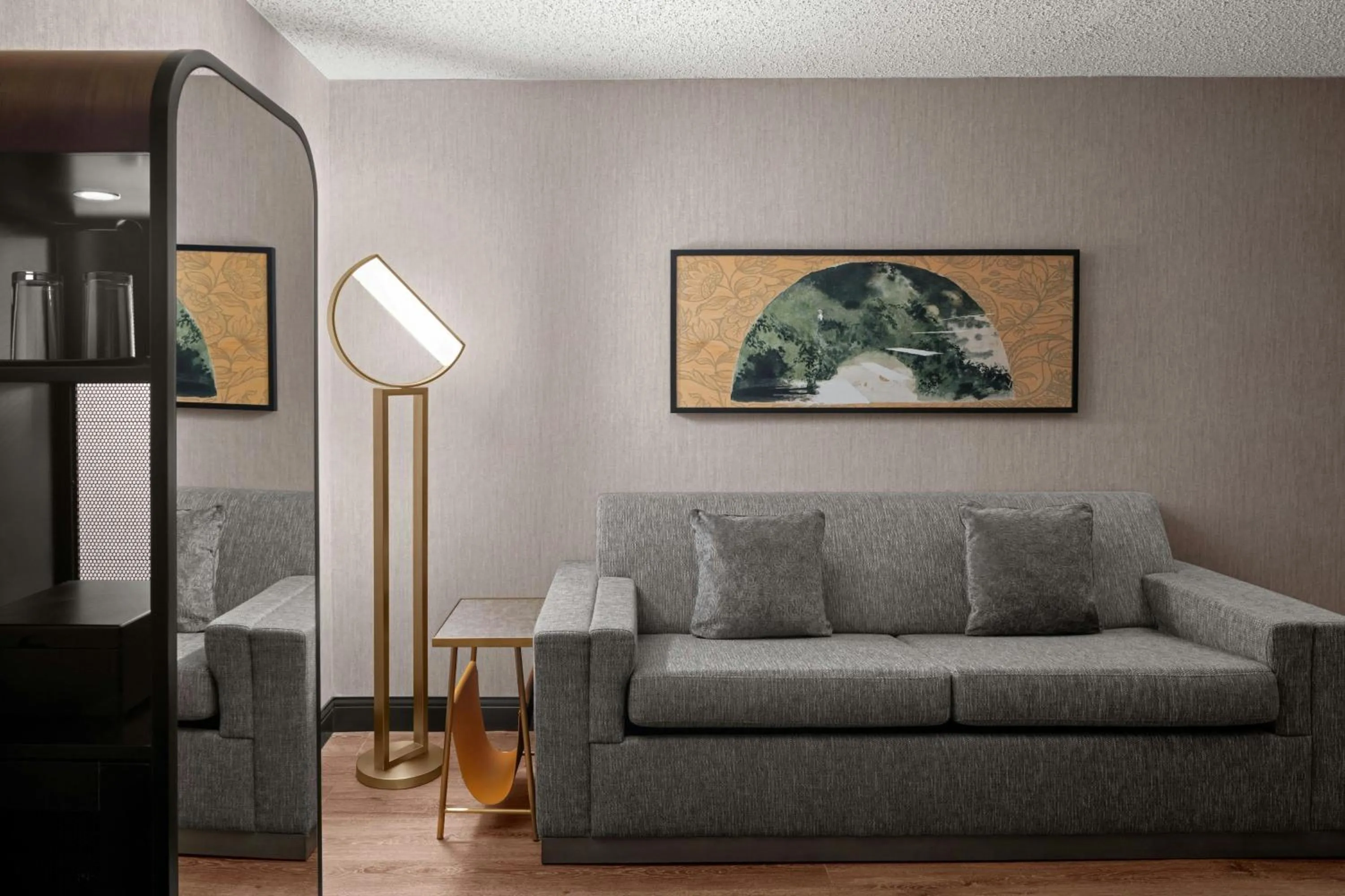 Living room in Renaissance Chicago North Shore Hotel