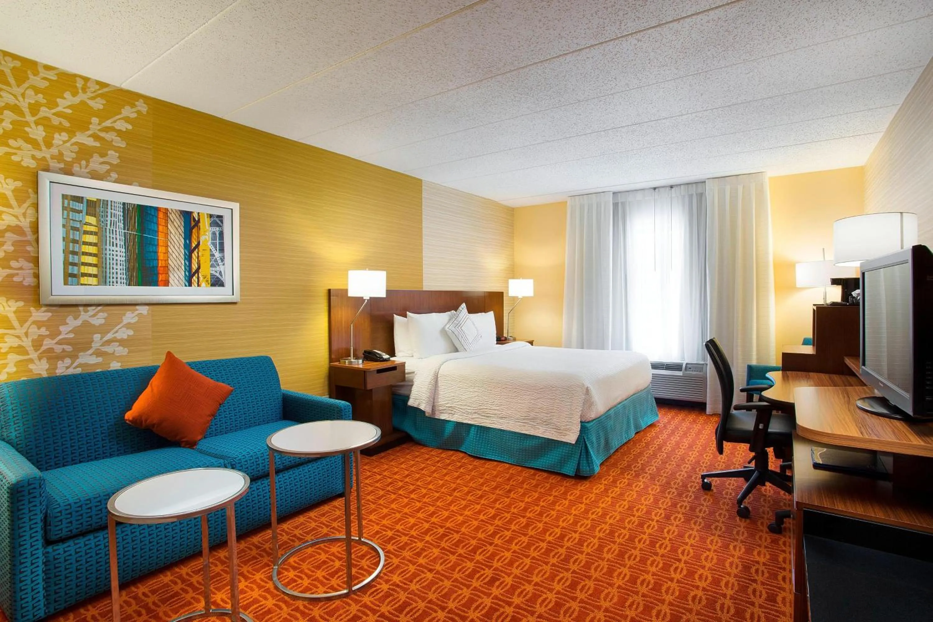 Photo of the whole room, Bed in Fairfield Inn & Suites Chicago Midway Airport