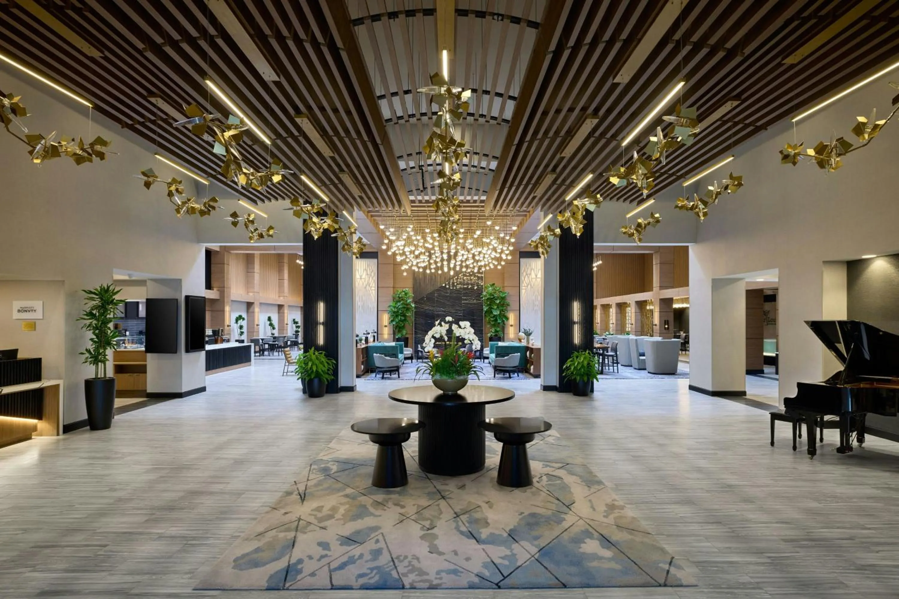 Lobby or reception in Chicago Marriott Northwest